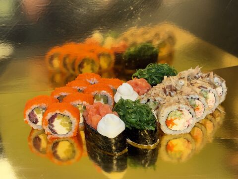 Sushi Roys Lanivtsi image 6