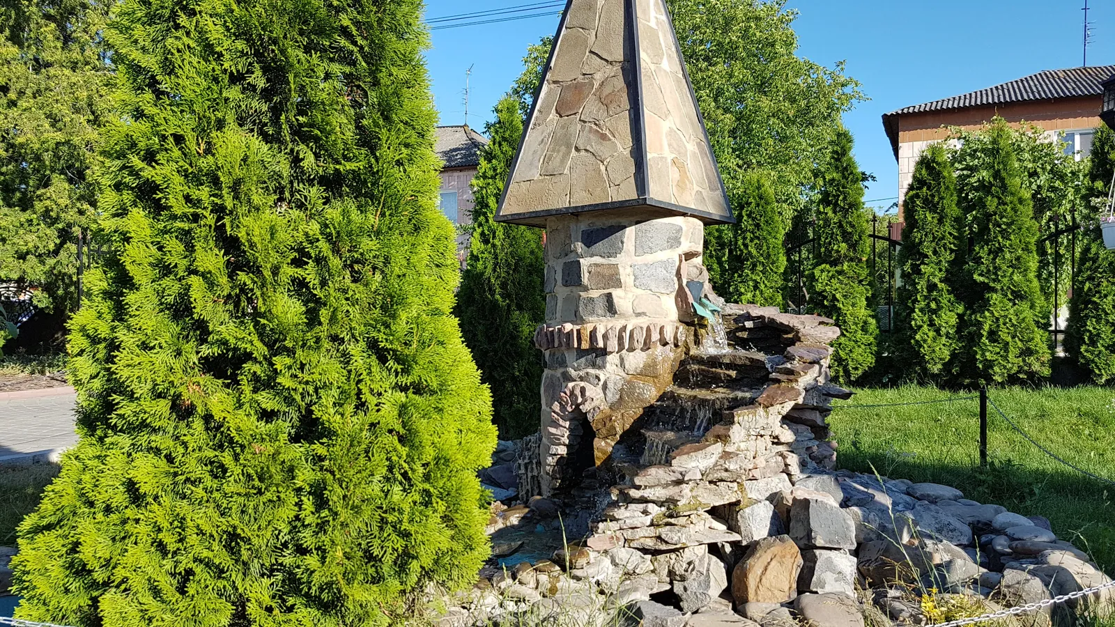 Staryi Zamok image 20