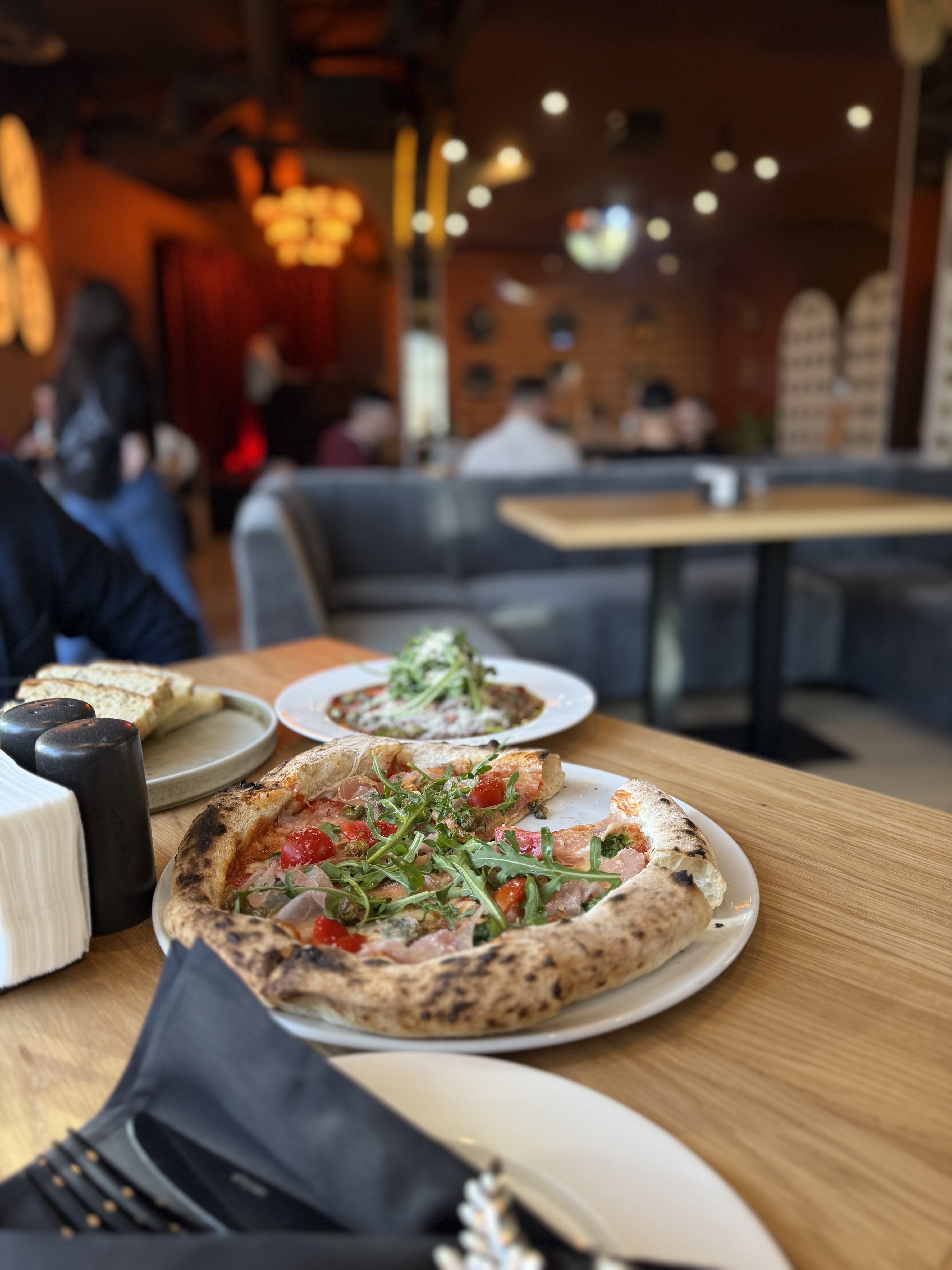 Люди Place image 19