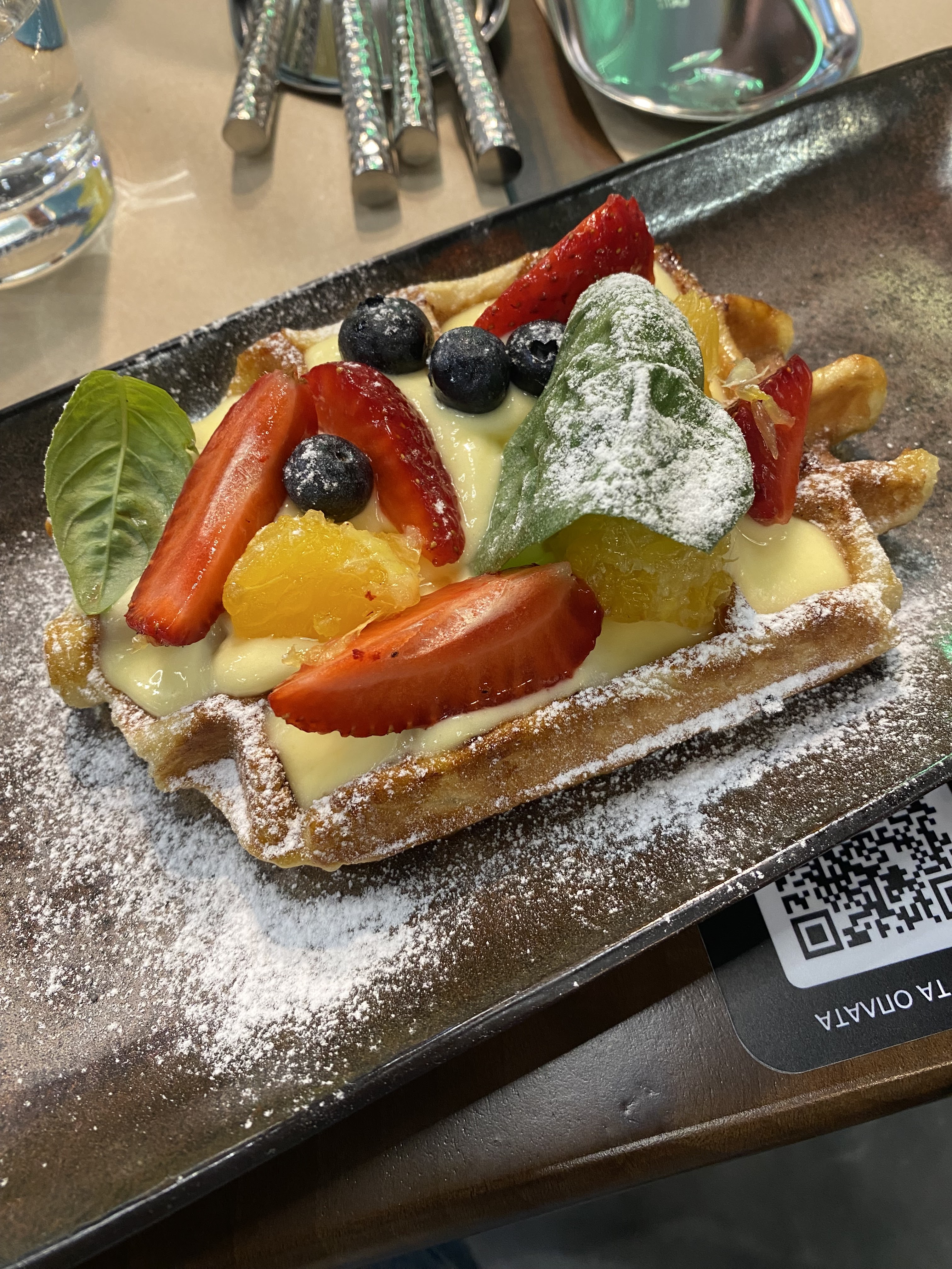 GOLDEN WAFFLES FAMILY image 12