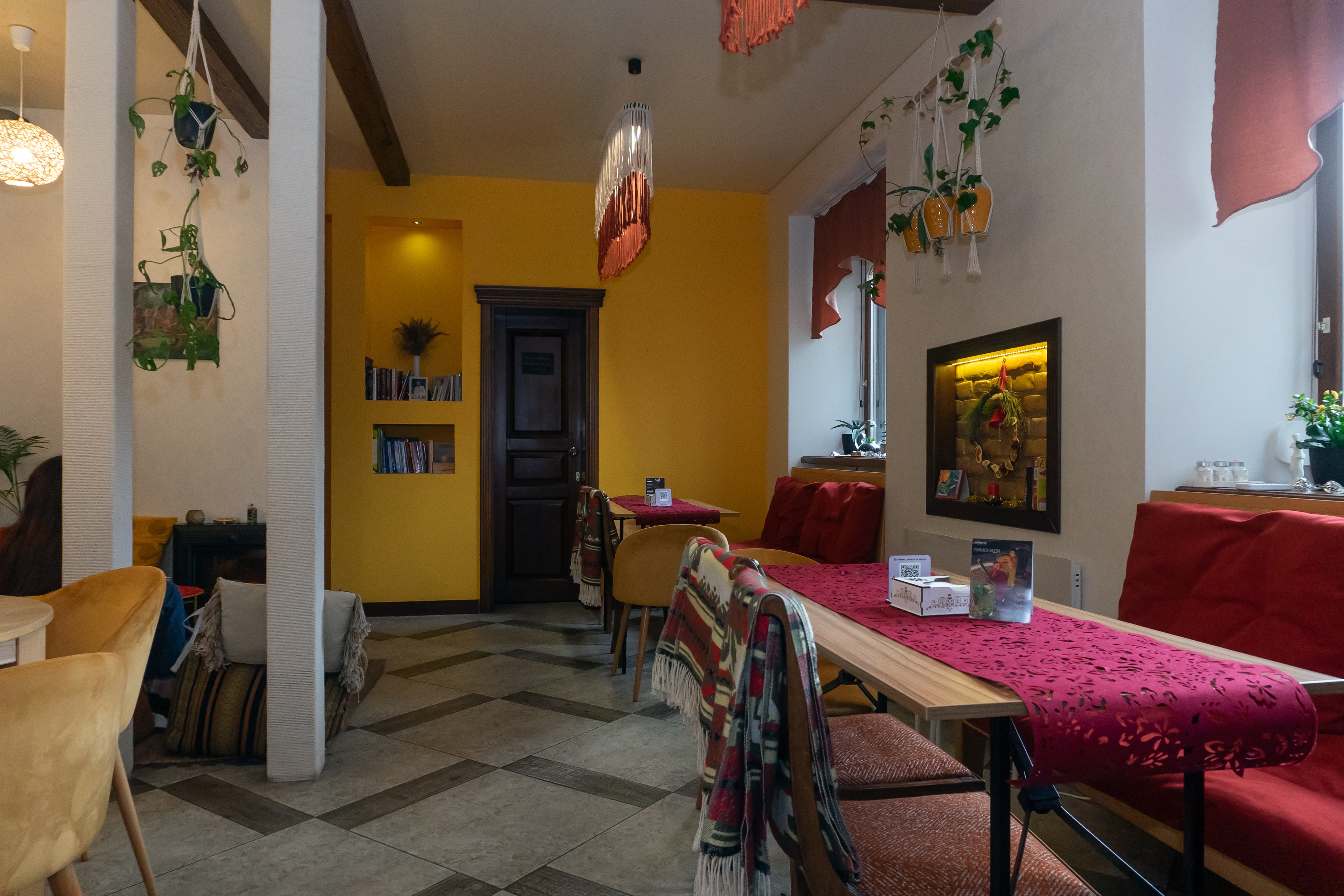 Вегетаріанське кафе "Твоя Мантра" image 3