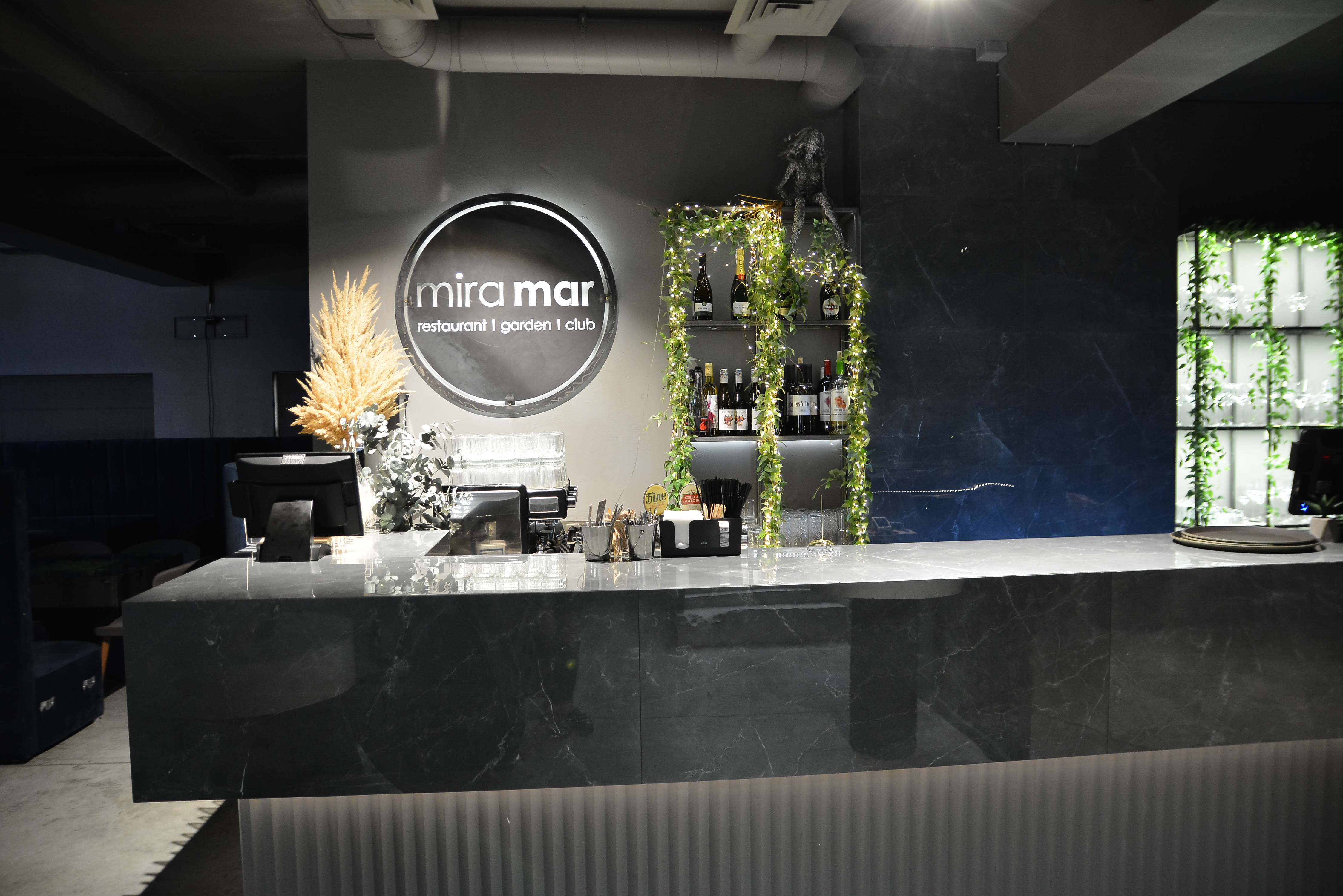 Miramar Restaurant | Garden | Club image 13