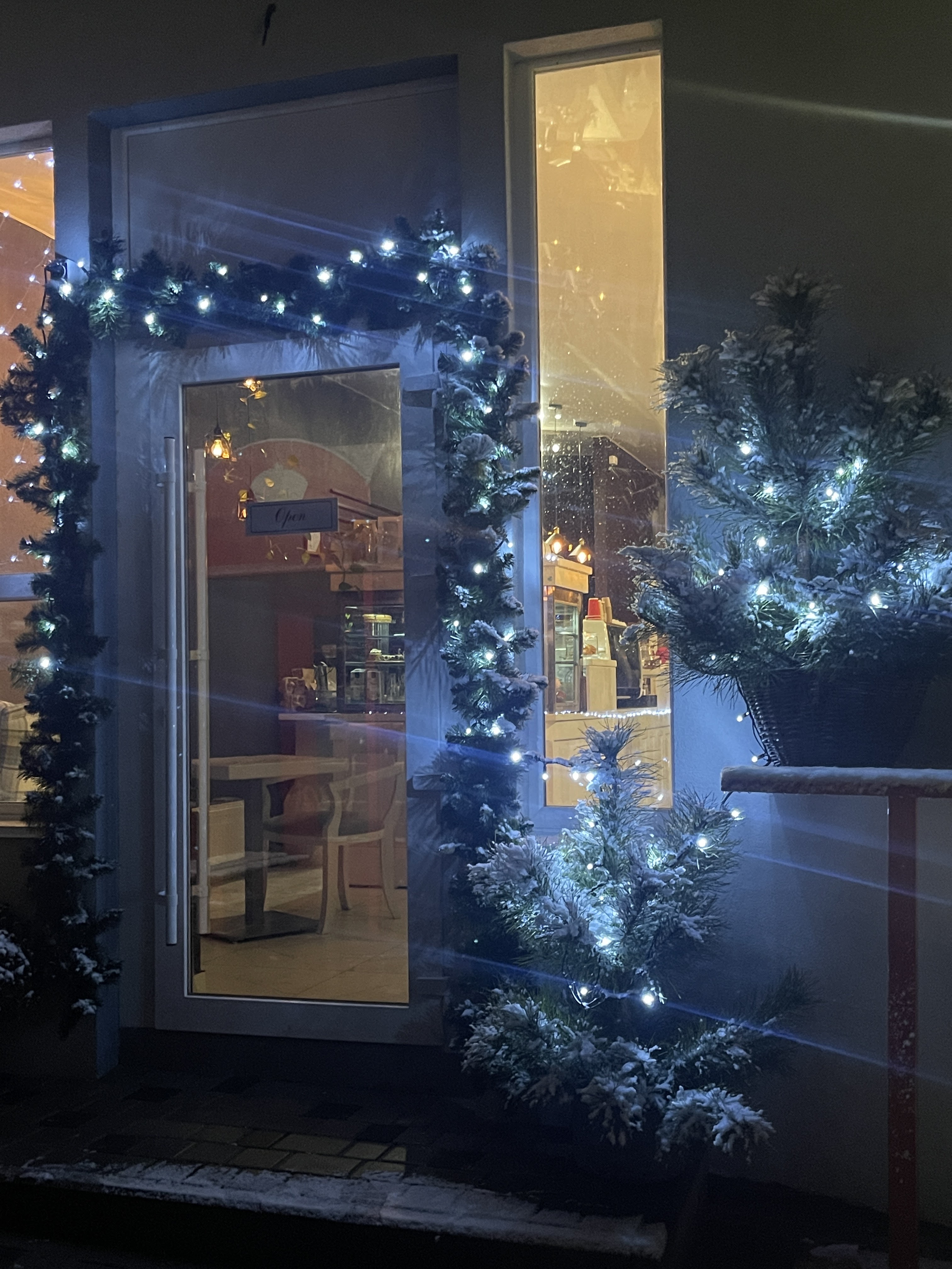 Кондитерська Bakerʼs & Bliss image 19