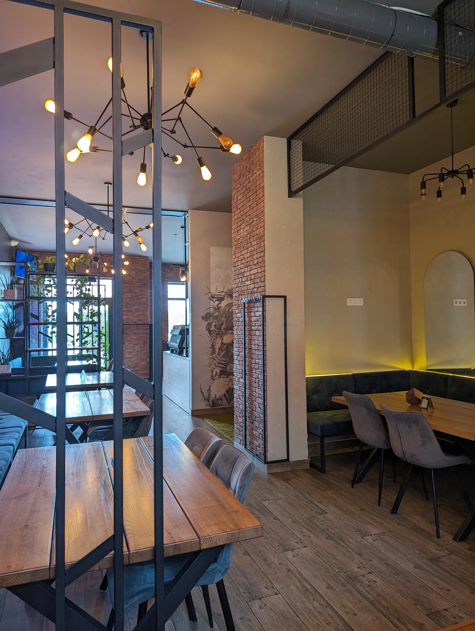 Balance cafe image 13