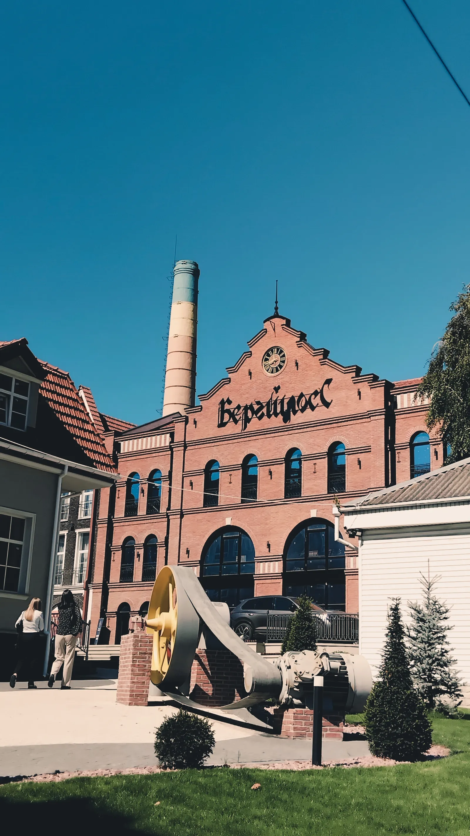 Berhshloss image 14