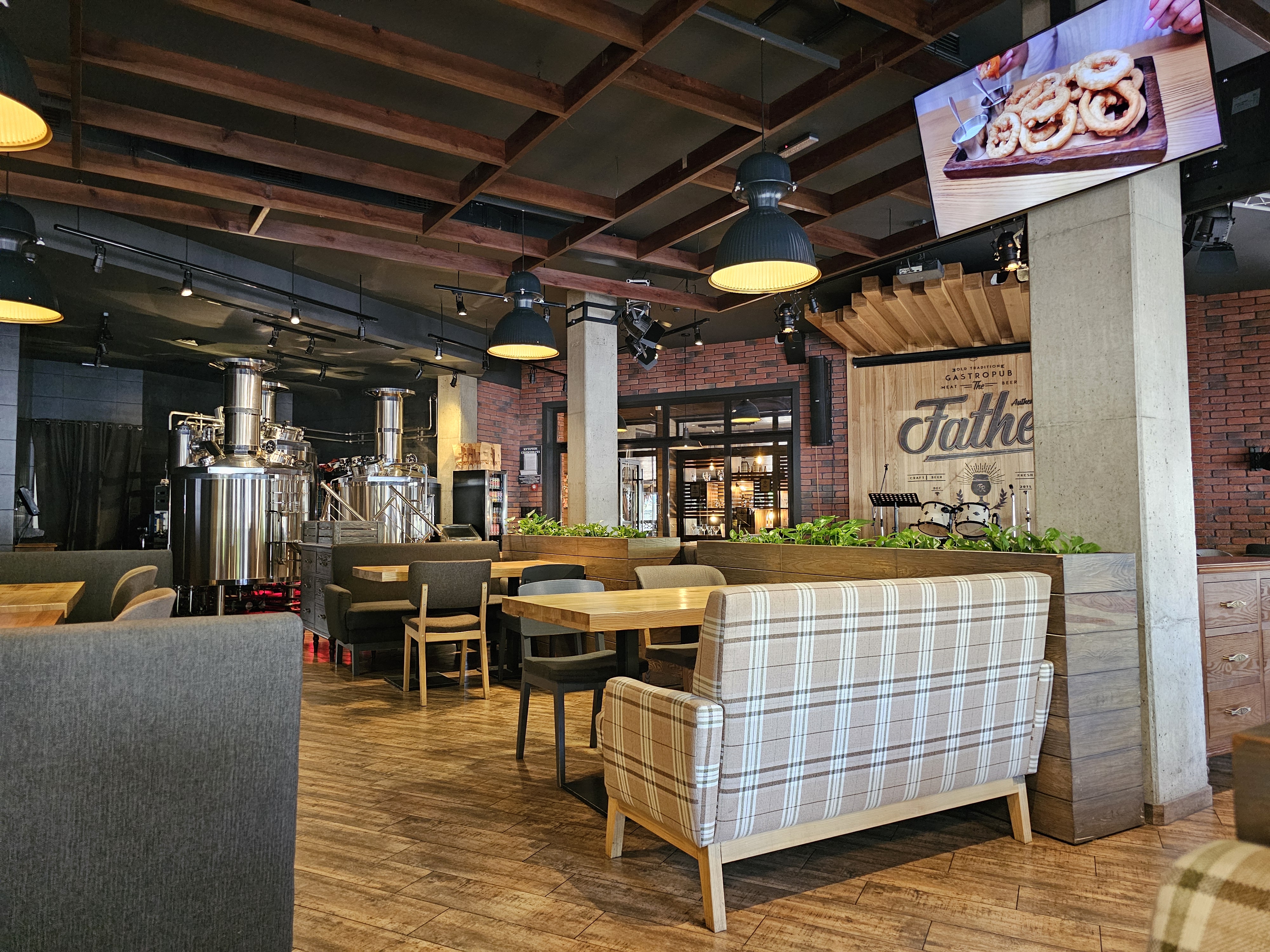 Father gastropub image 19