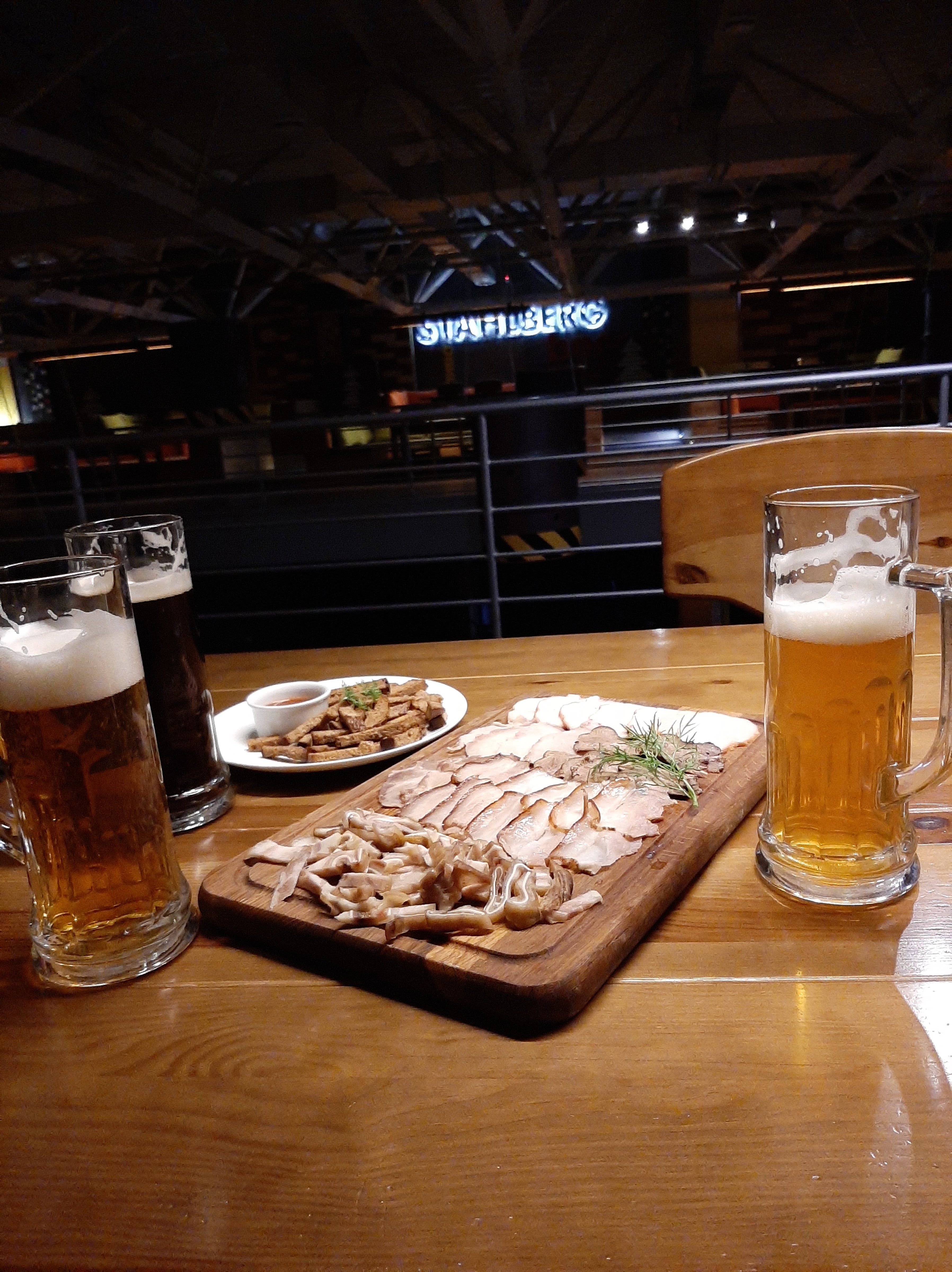 Steel mountain image 20