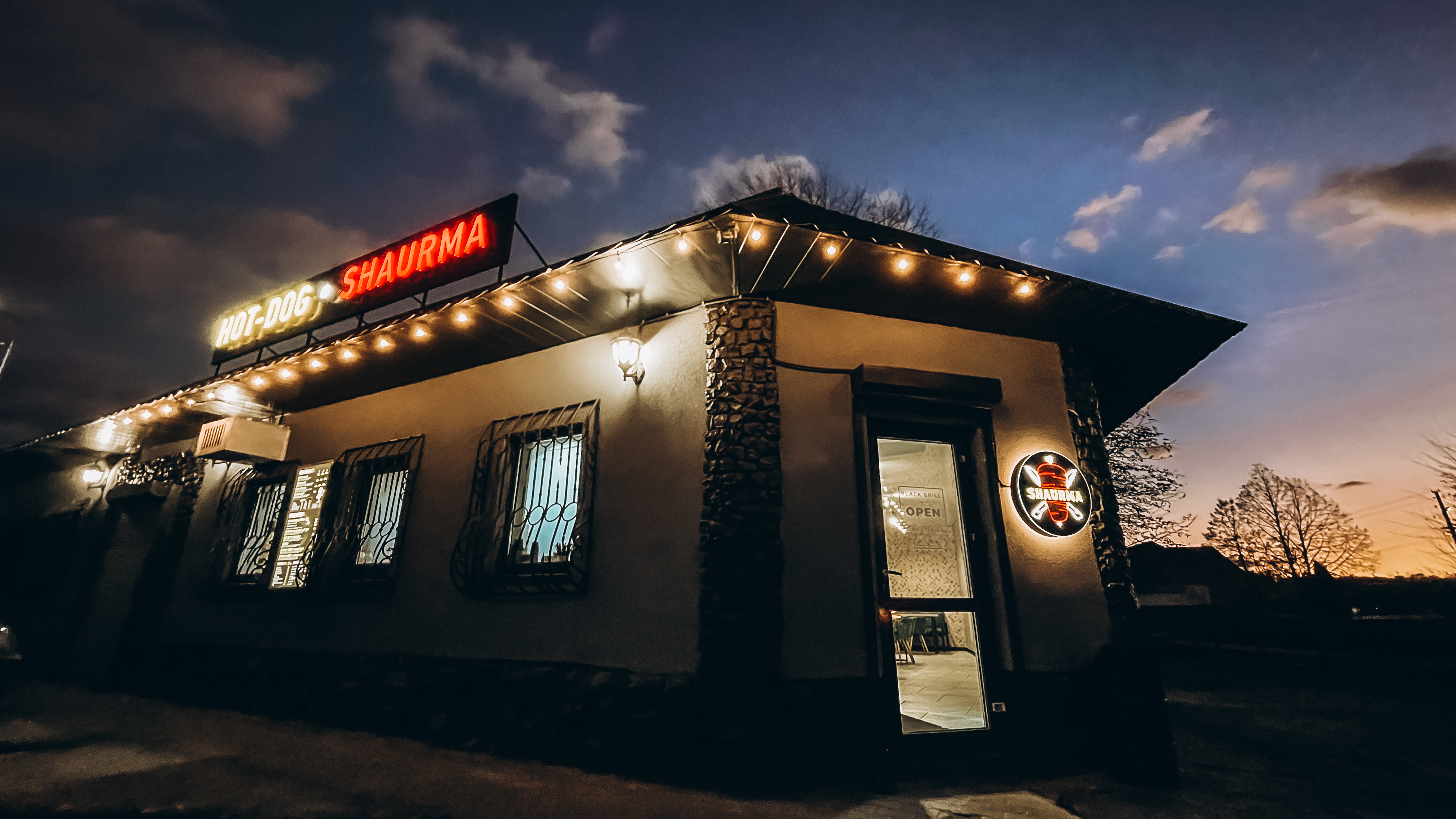 BLACK GRILL image 13