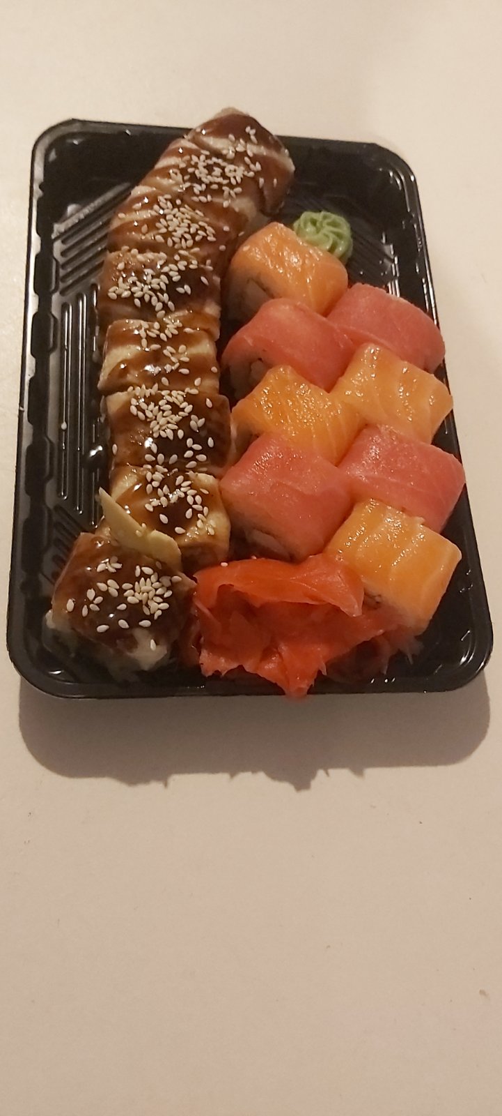 Sushi market image 4