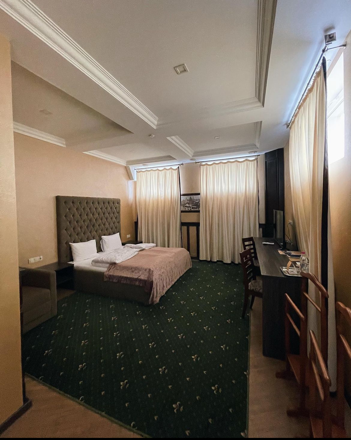 Pivdenna Brama image 15