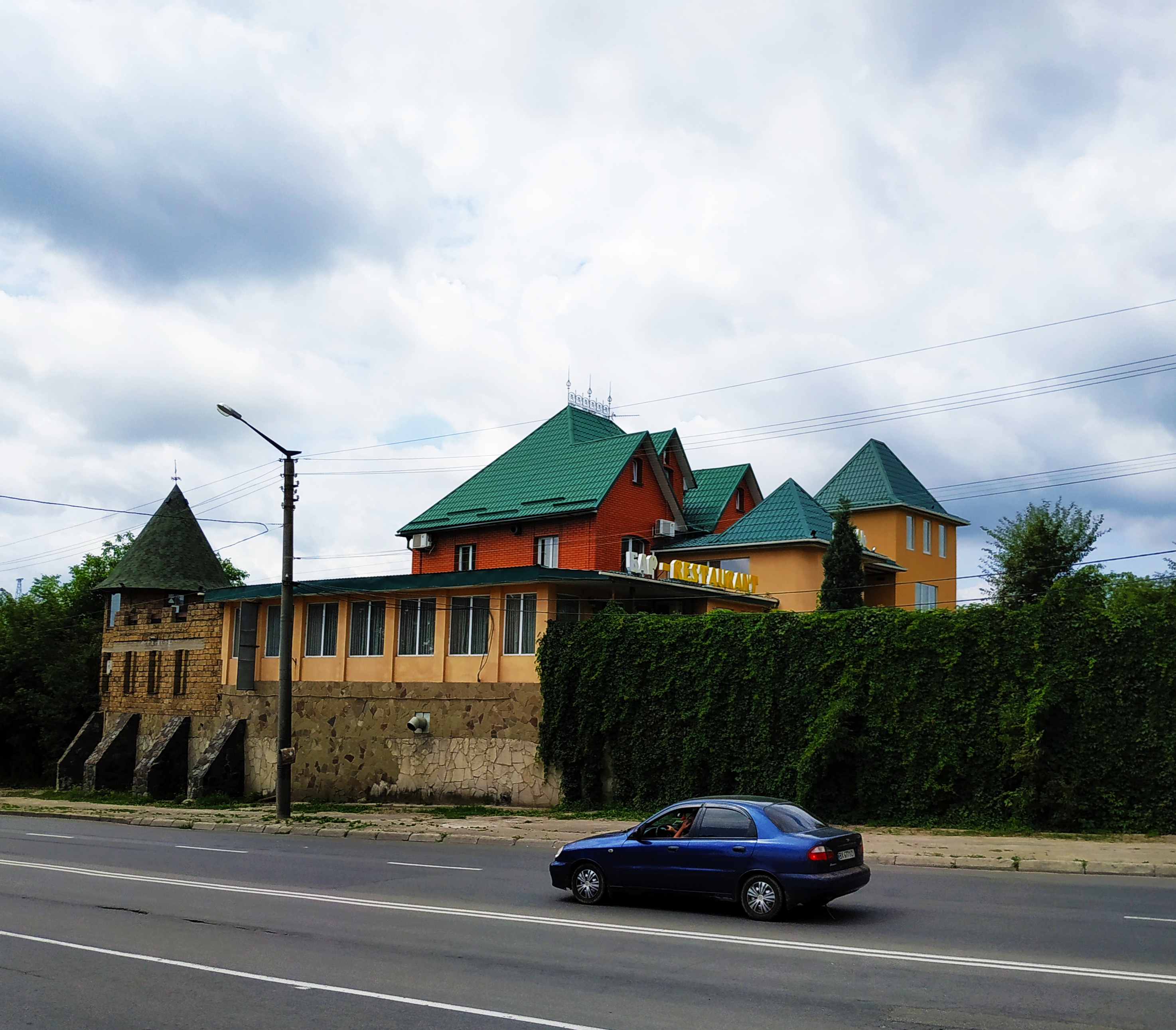 Pivdenna Brama image 18