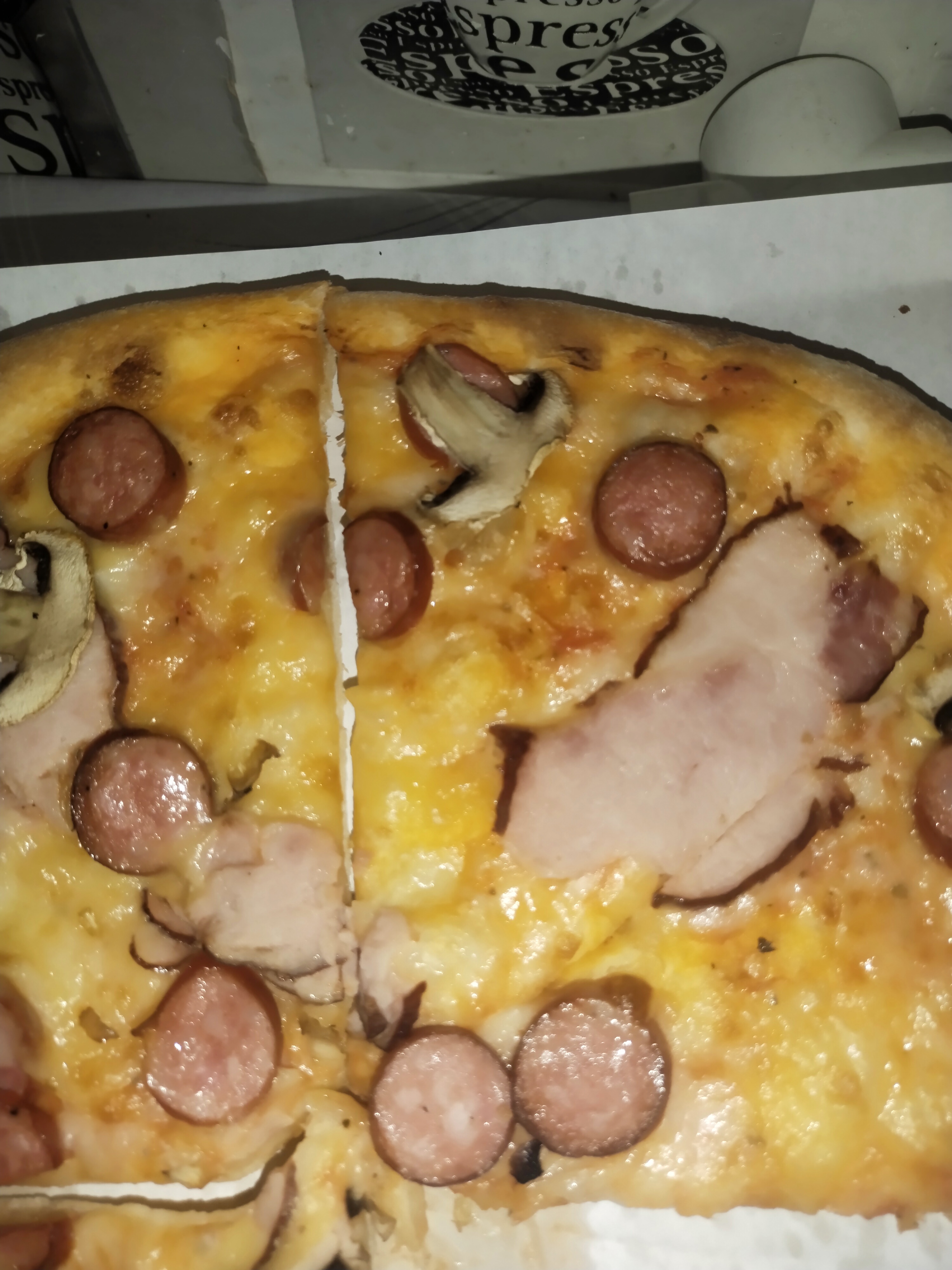 Royal Hamburger image 18