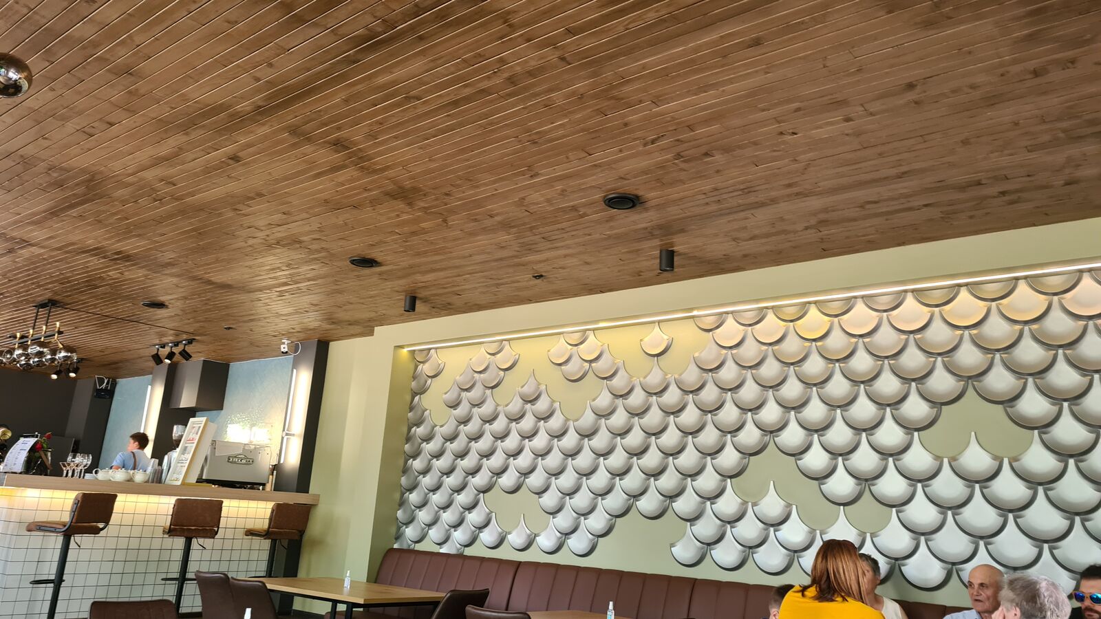 Fishbar image 20