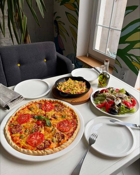 Ola Healthy Cafe image 12