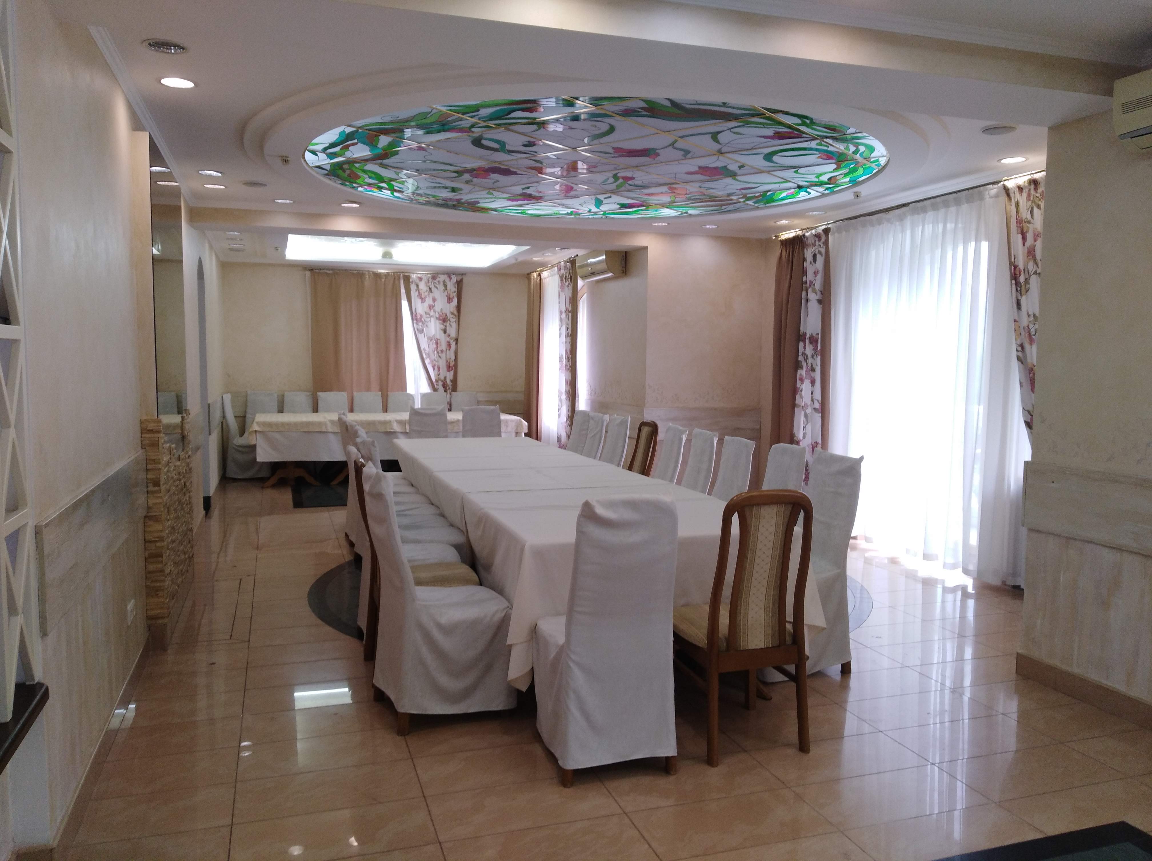 Lordly estate image 17