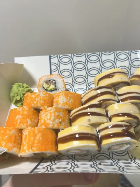 MIA SUSHI image 4