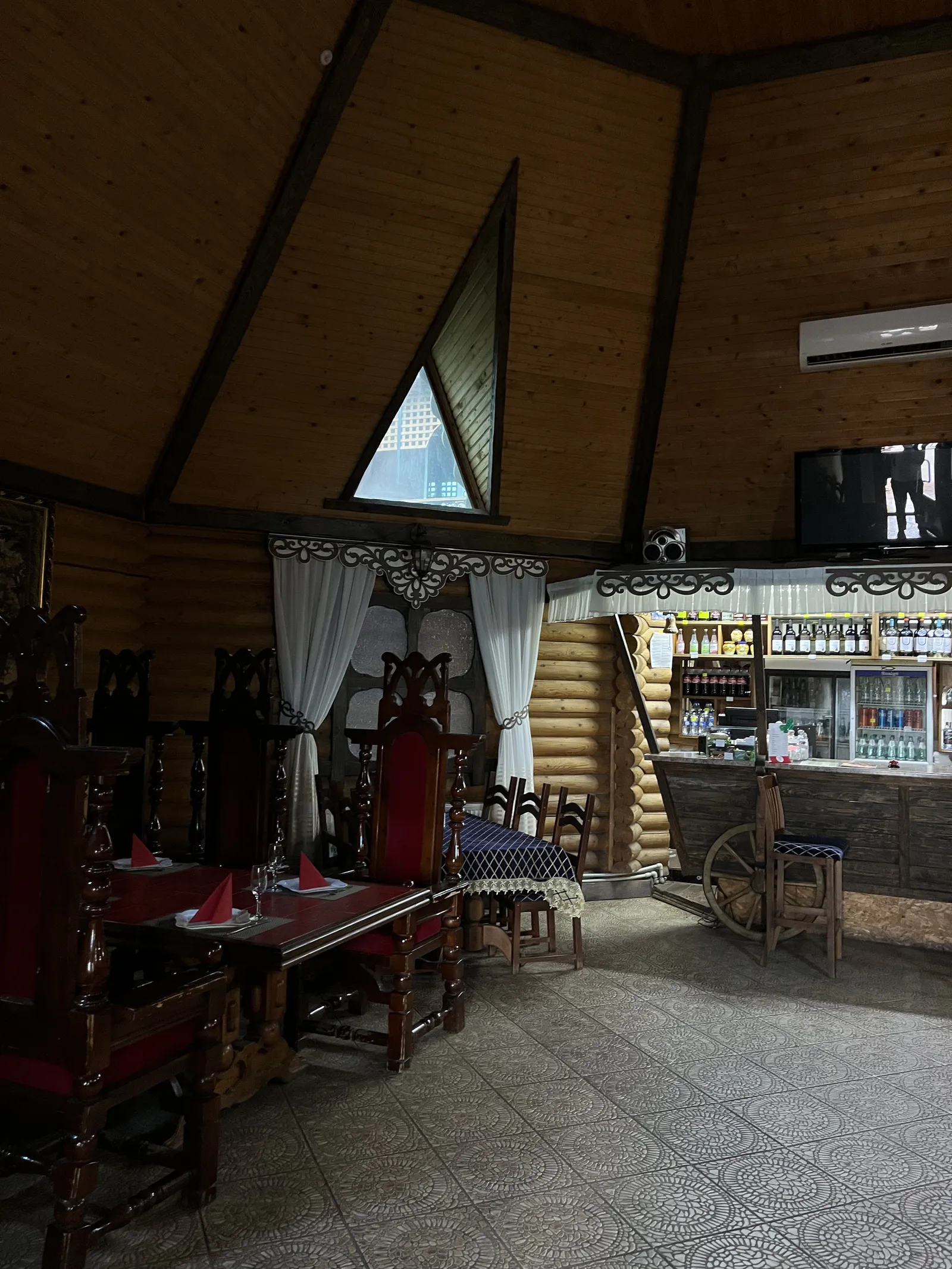 Leleka image 12