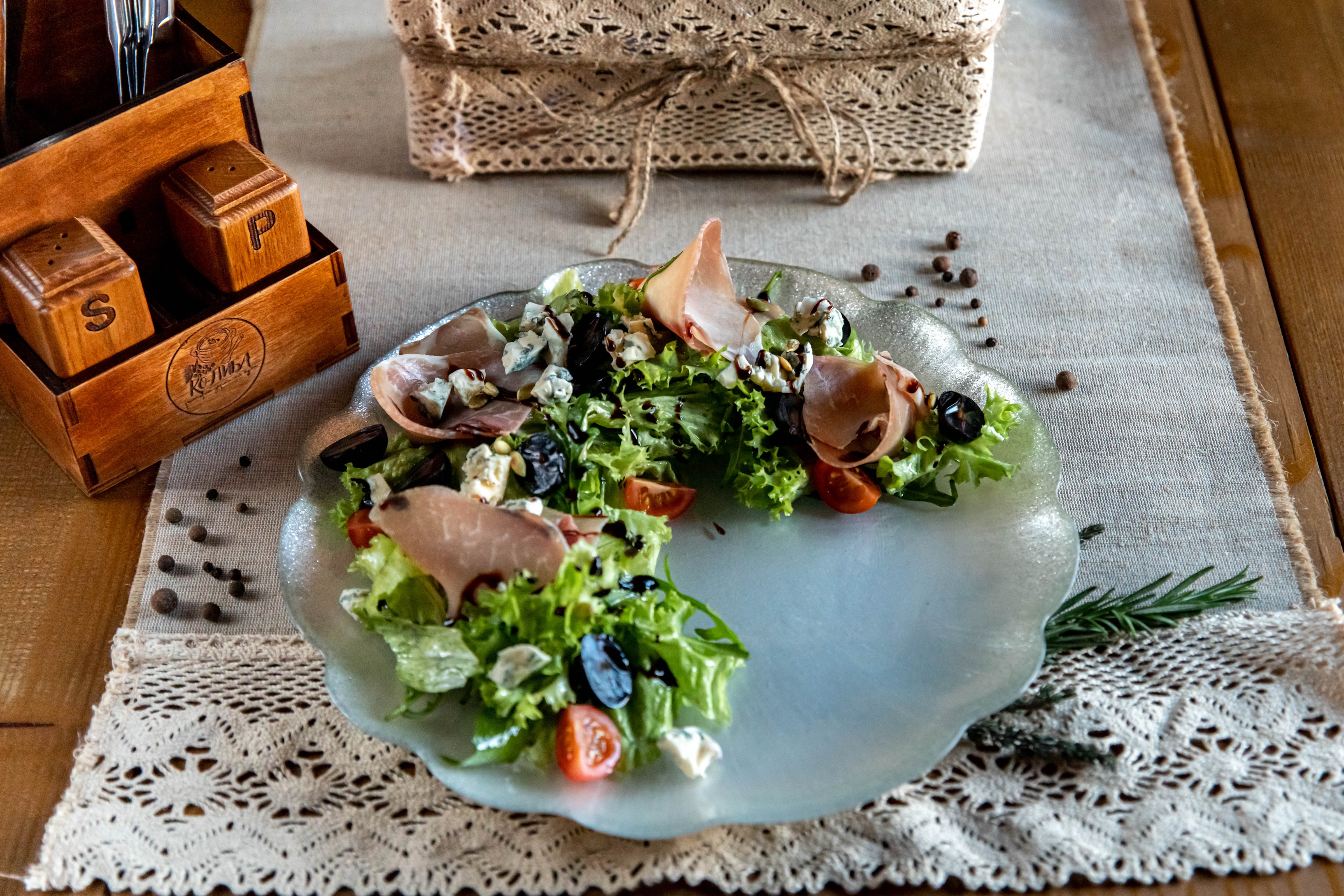 Restoran Ukrayinsʹkoyi Kukhni "Kolyba" image 12