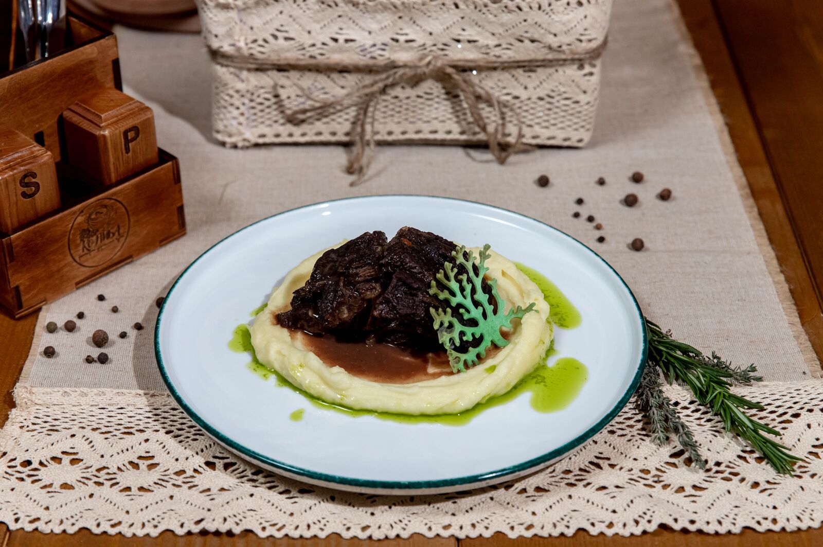 Restoran Ukrayinsʹkoyi Kukhni "Kolyba" image 17