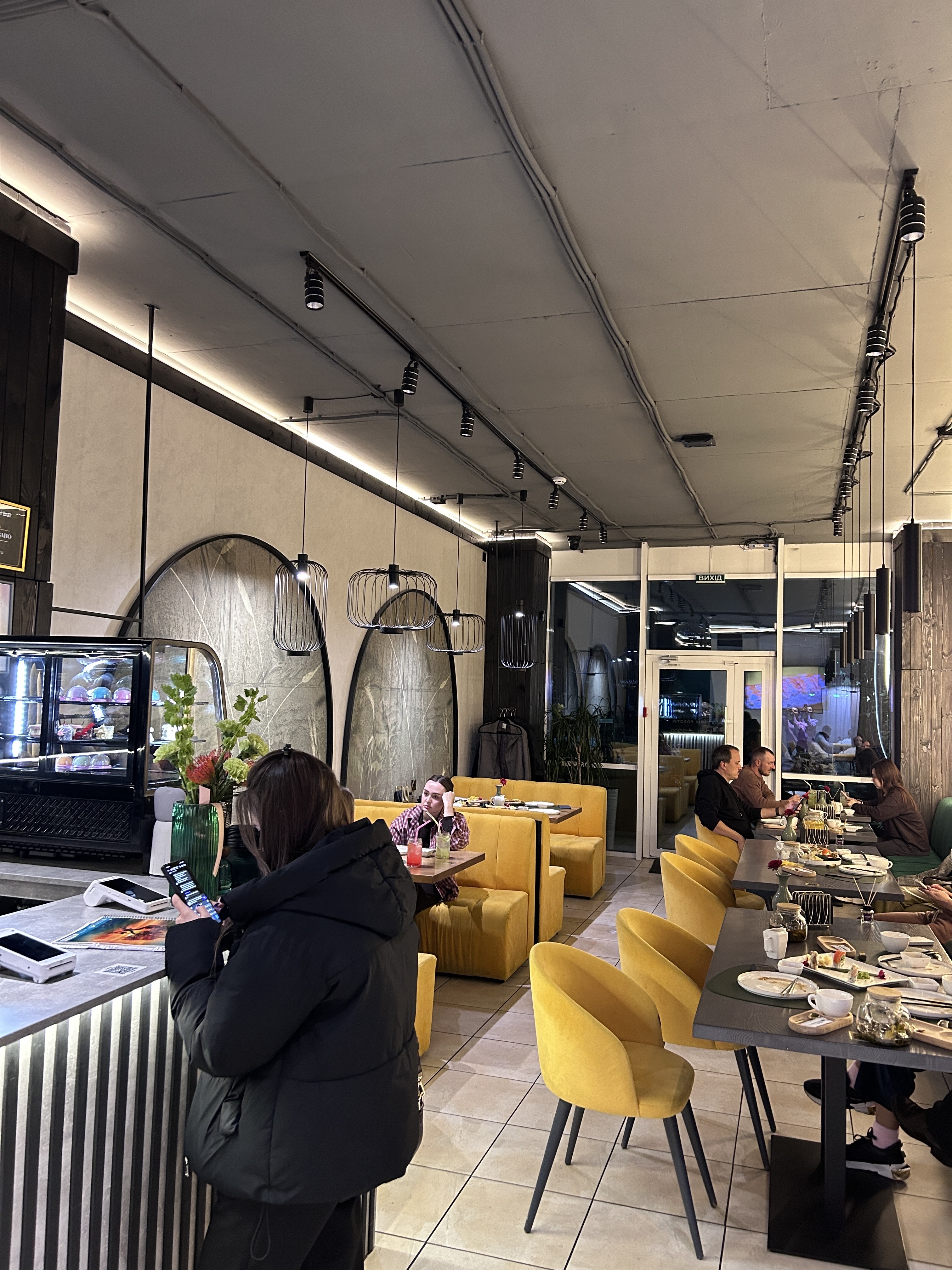 Tokayo sushi bar image 16