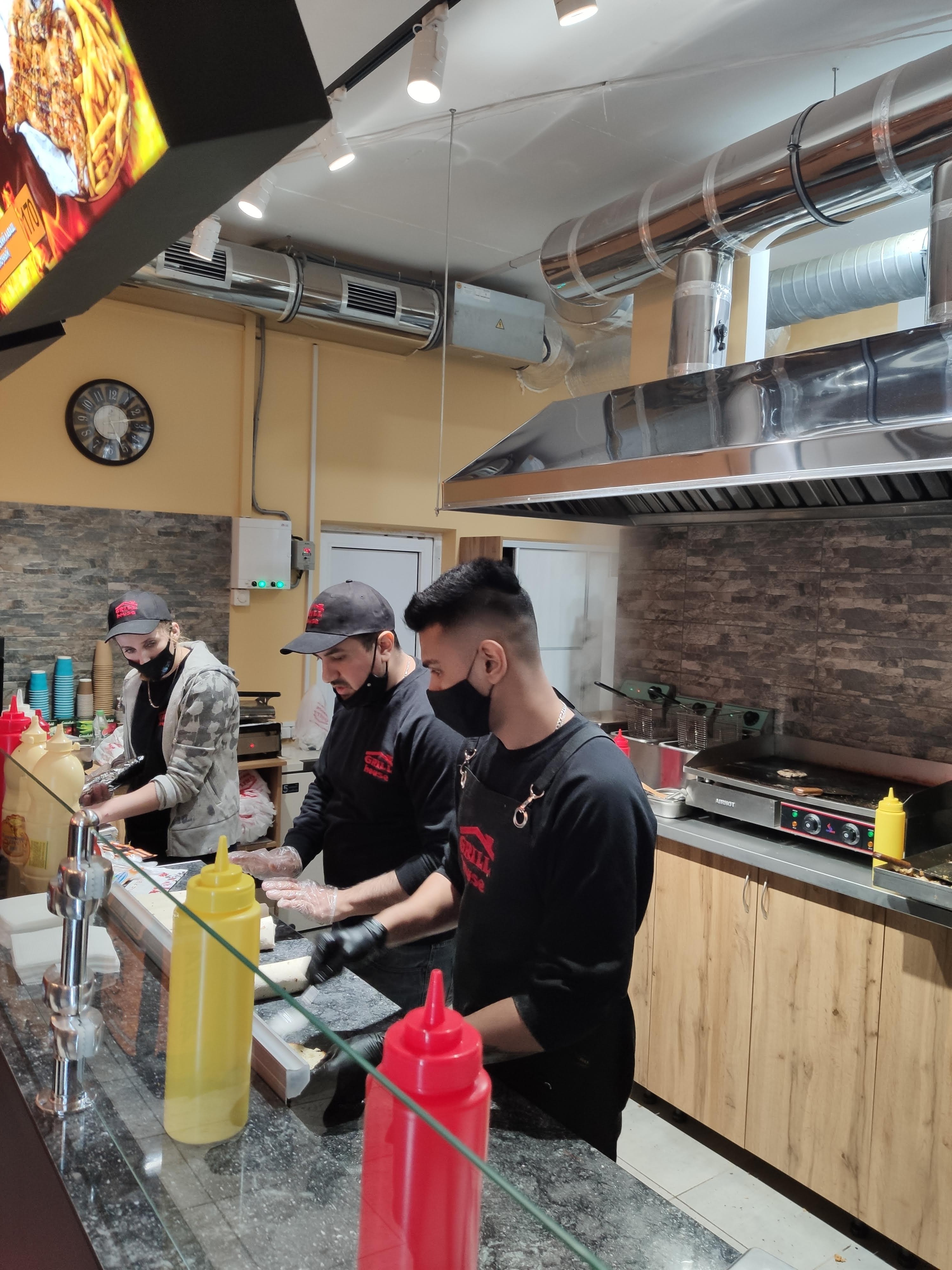 Grill House image 15