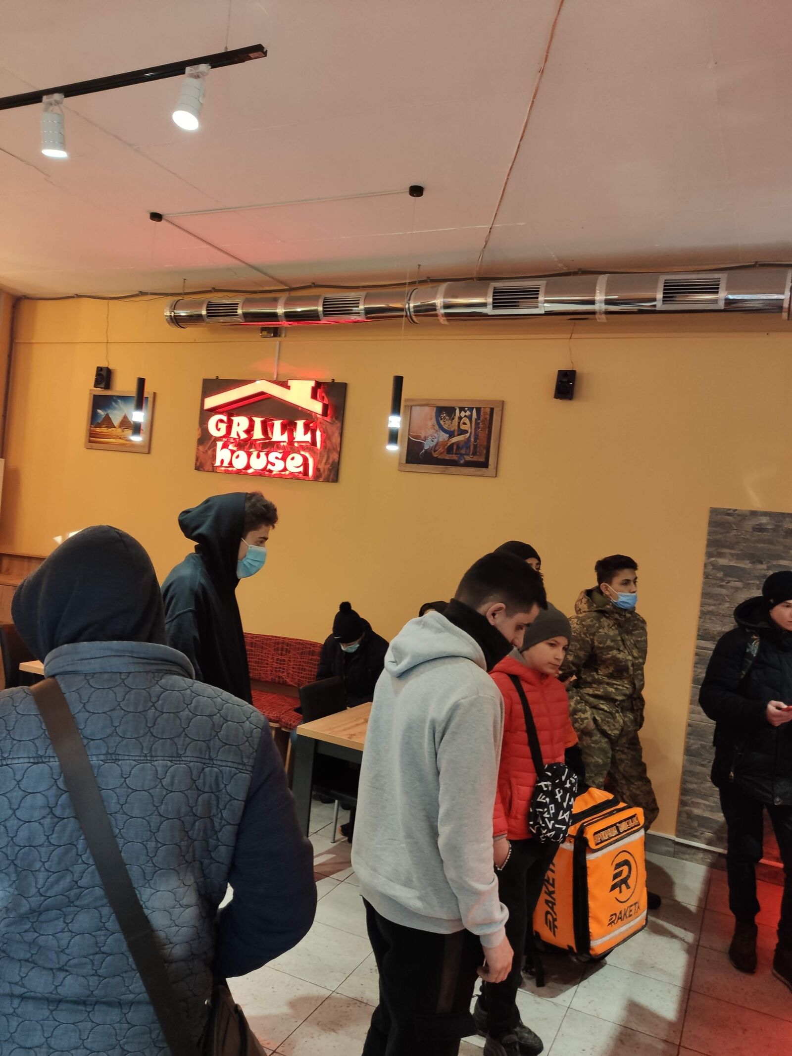 Grill House image 20