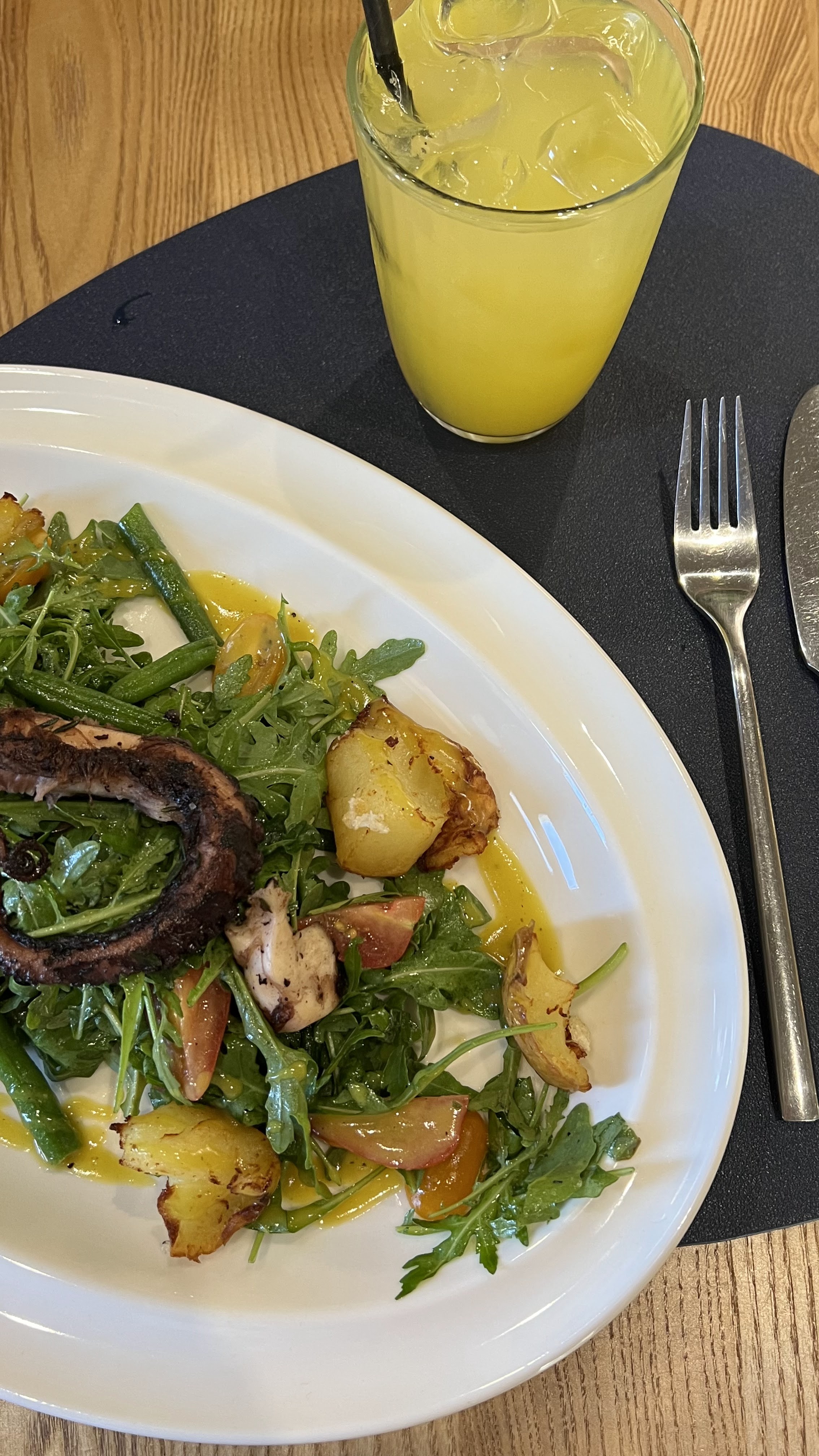 FIFI restaurant image 17