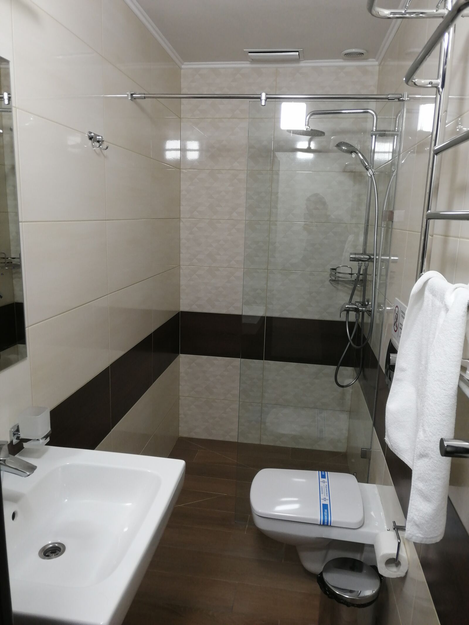 Готель Меррі Клаб image 17