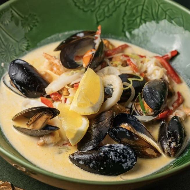 Lolla Gastro Place image 14