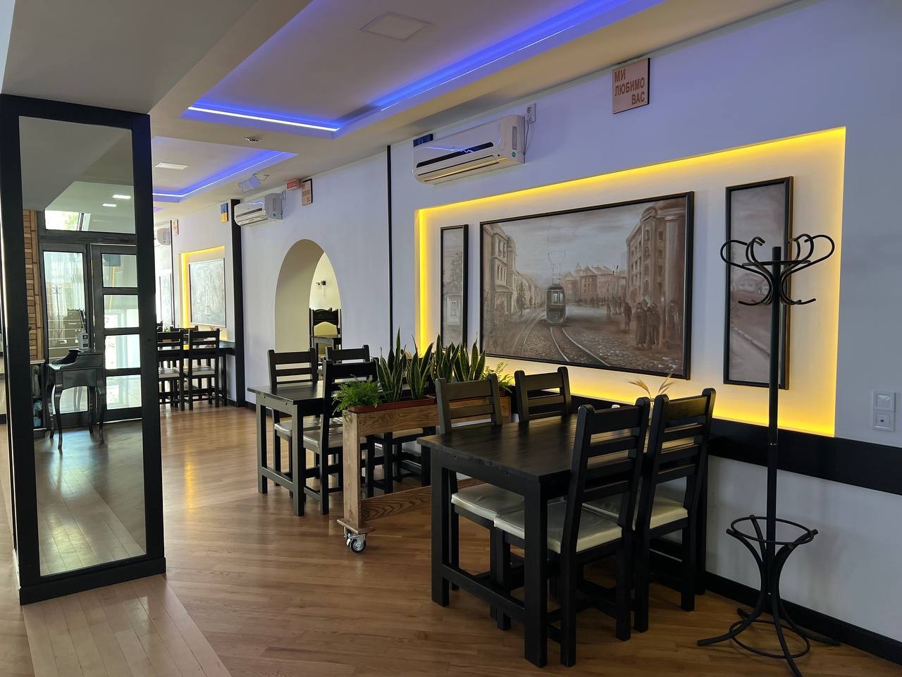 Restoran Shchedryk image 11