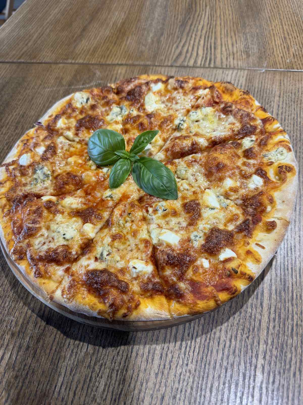 Pitsa Bayoyayo image 12