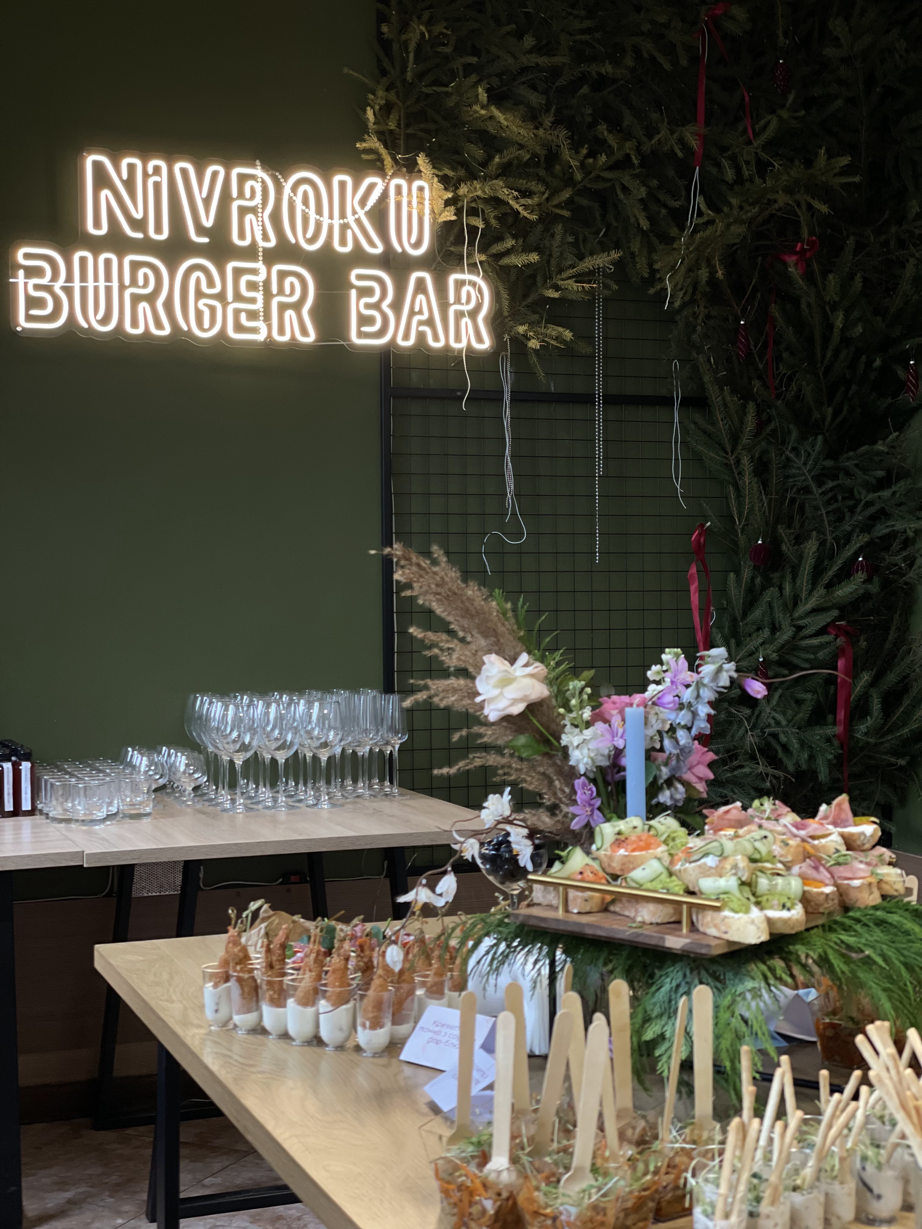 Nivroku Burger Bar image 11