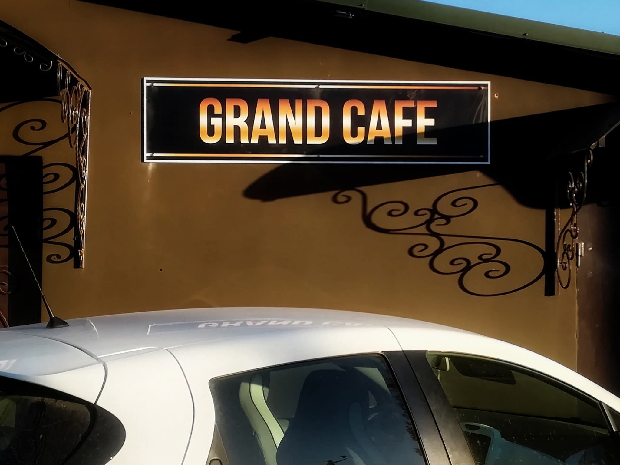 GRAND CAFE image 17
