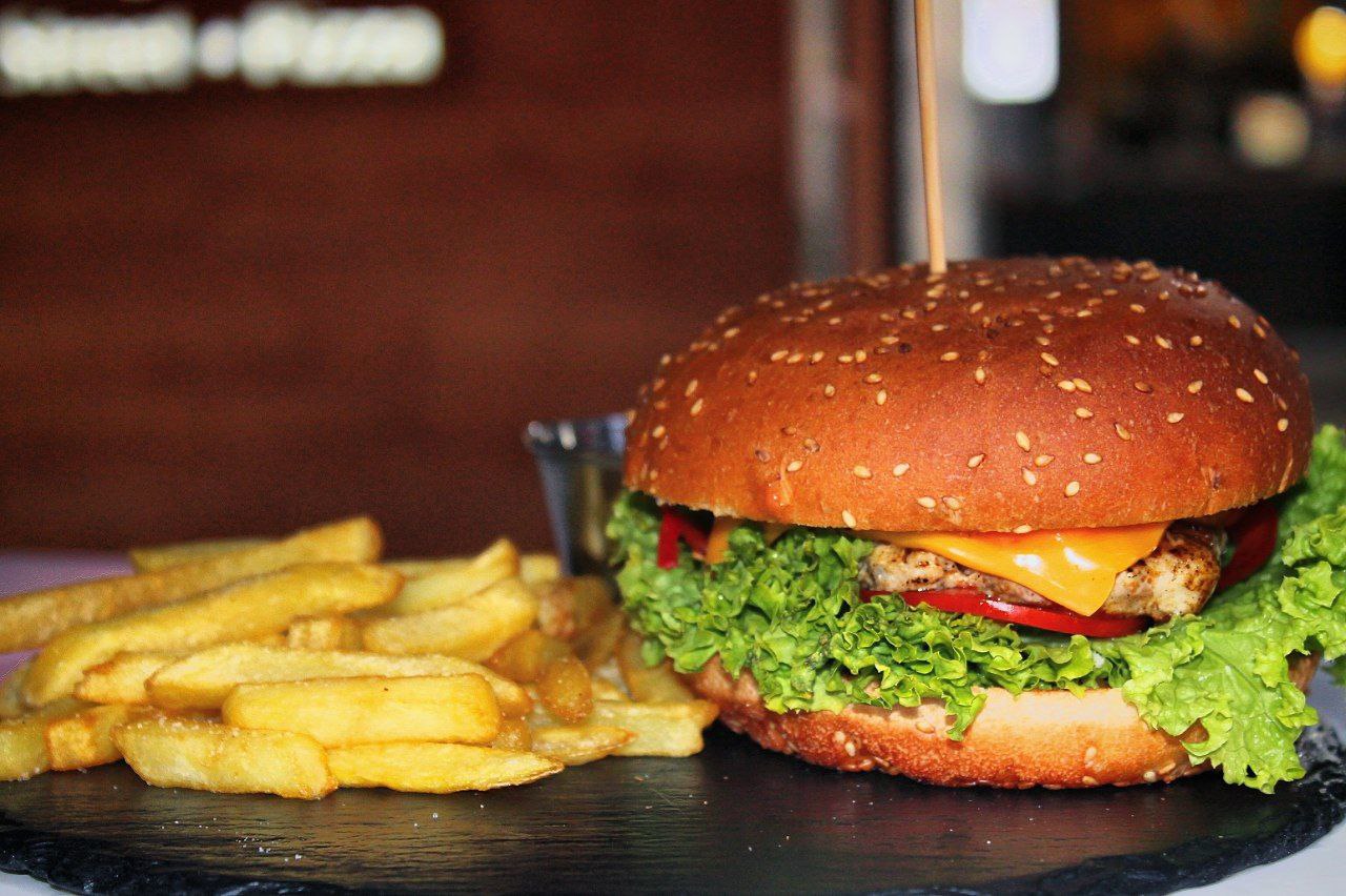 Papa Joe Піцерія , Суші-бар image 2