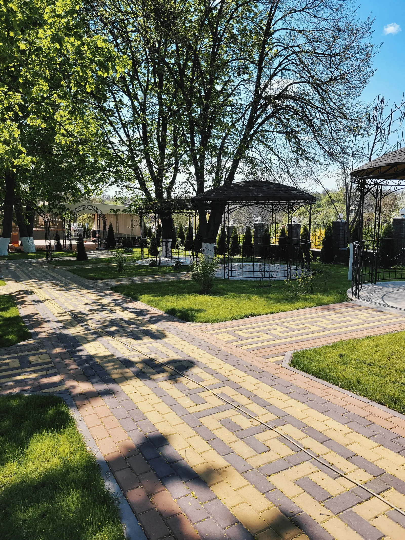 Ресторан Viktoria image 17
