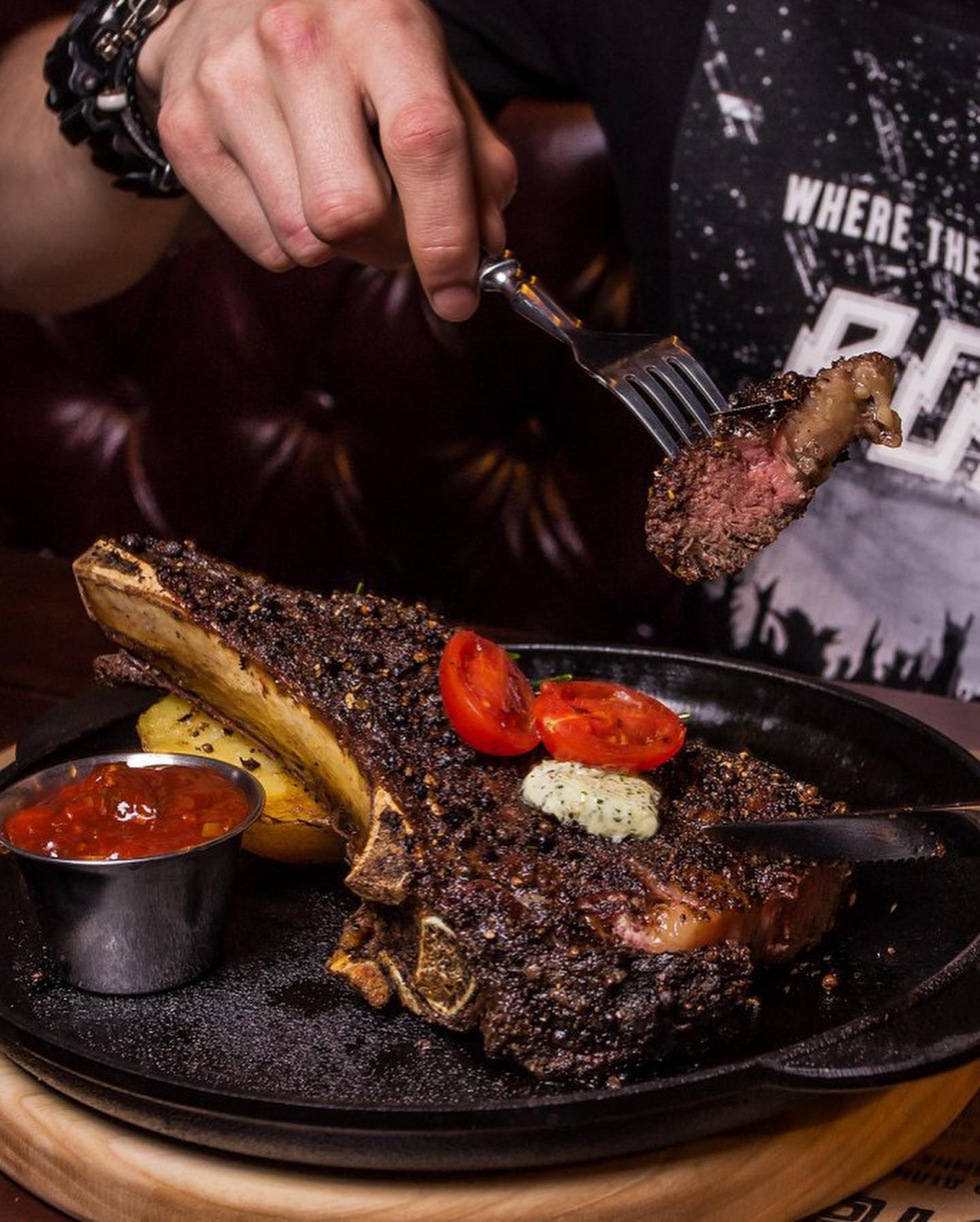 Британський паб "Underground" image 12