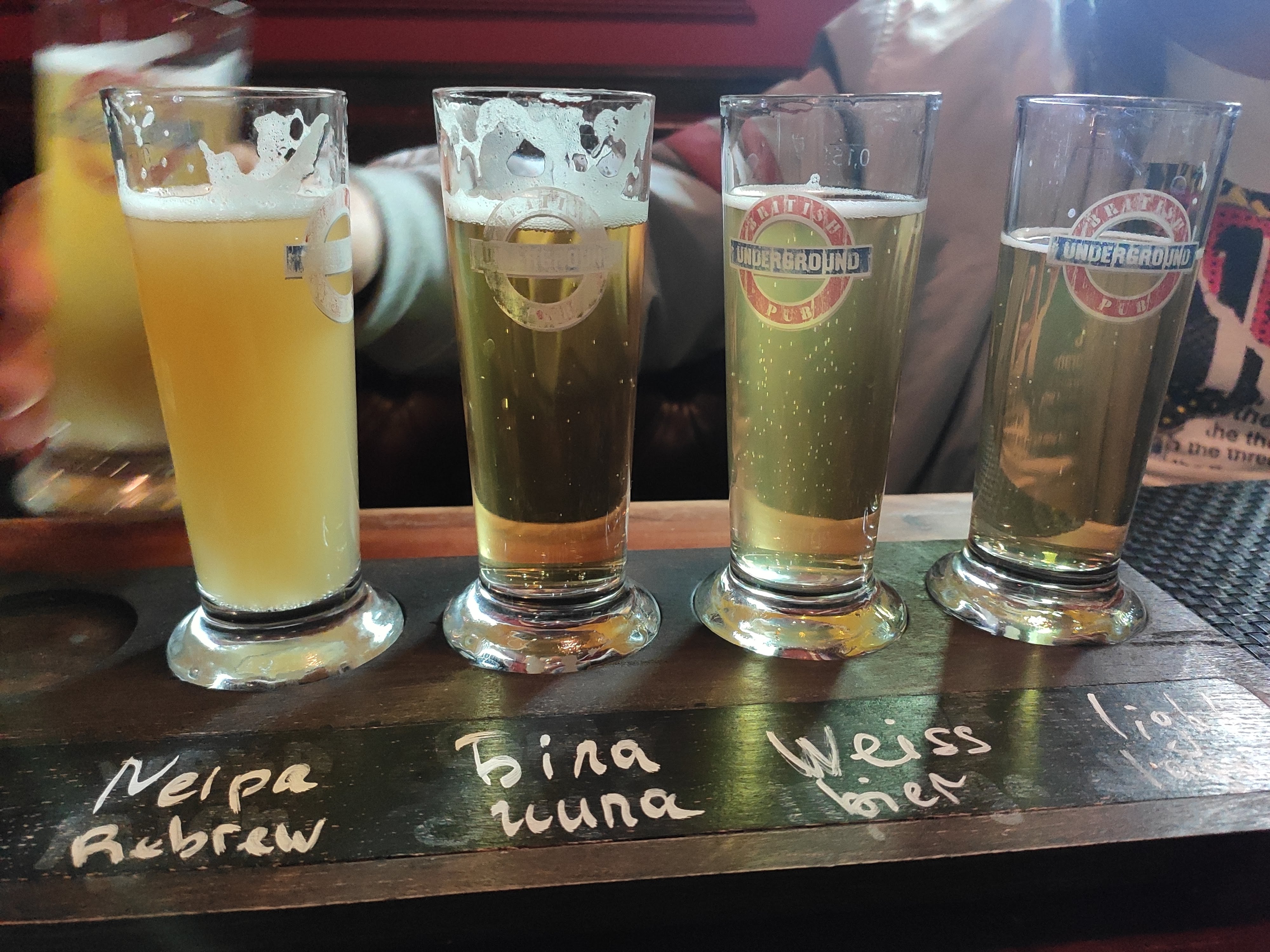 Британський паб "Underground" image 14