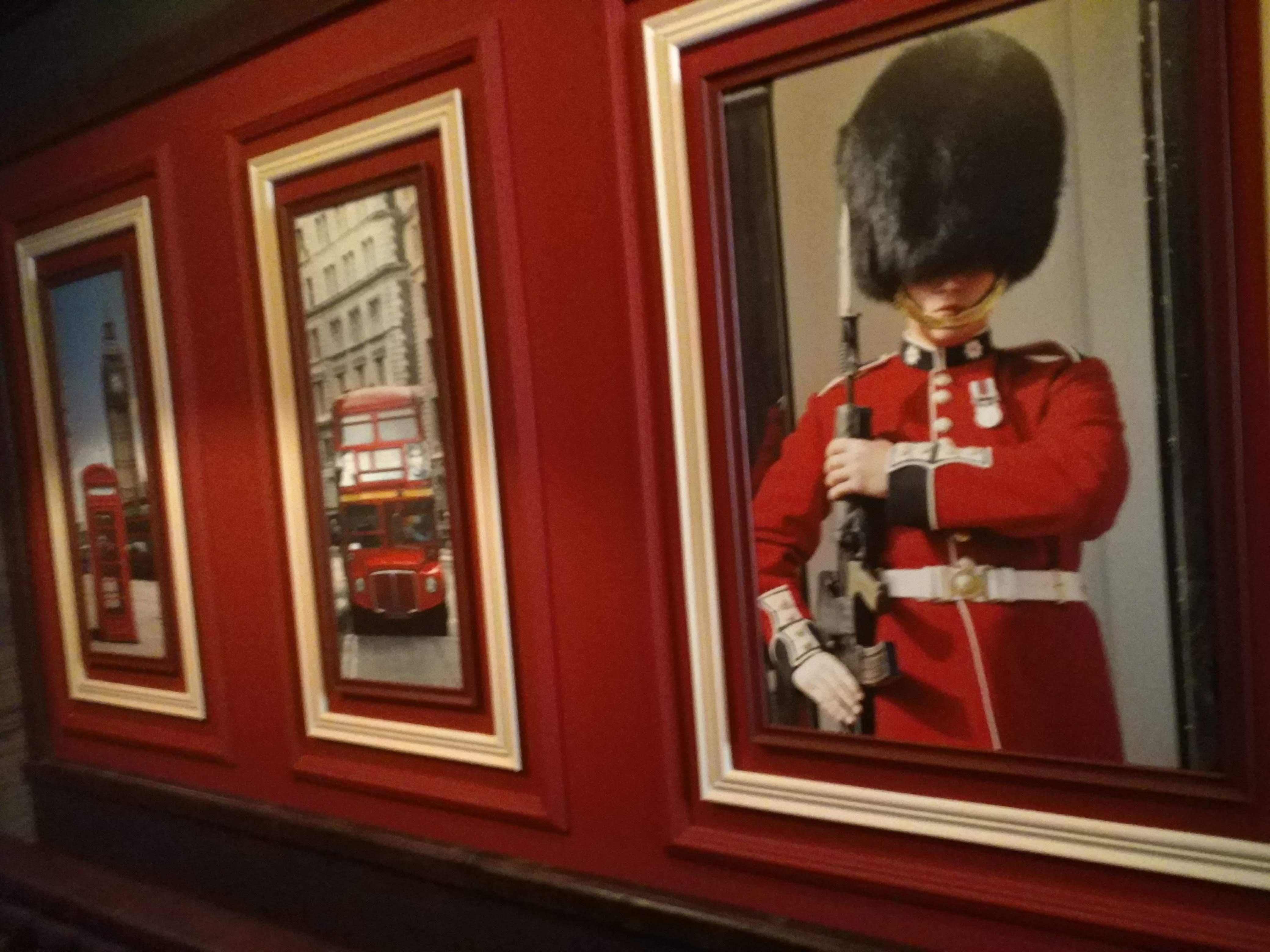 Британський паб "Underground" image 20