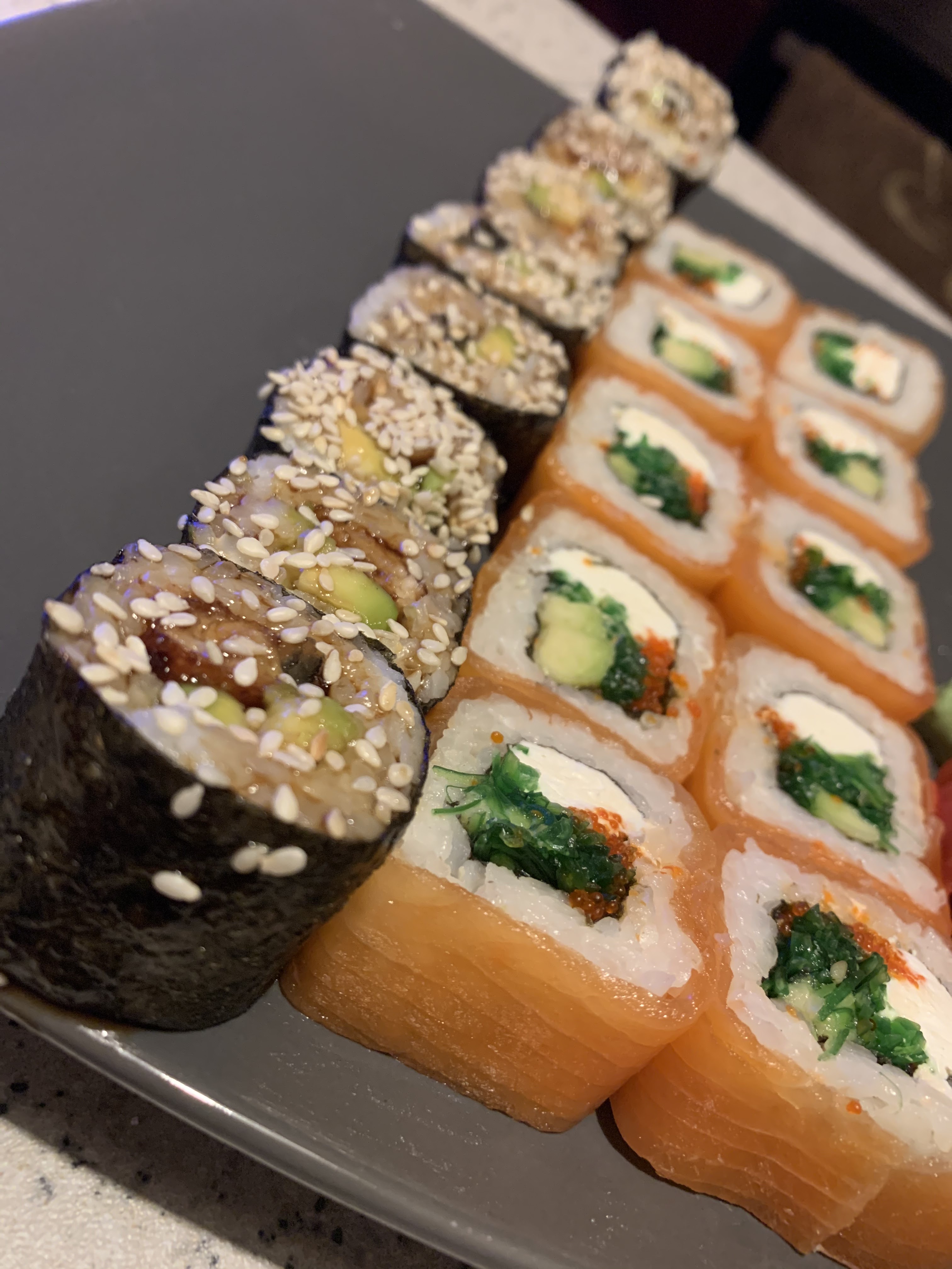 Sushi n Roll image 2