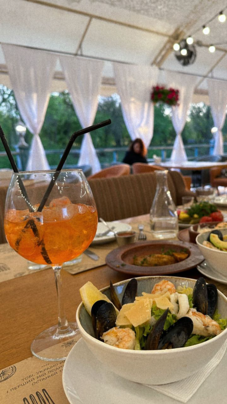 Litnya Restoratsiya Restoranu Hruzynsʹkoyi Kukhni "Suliko" image 17