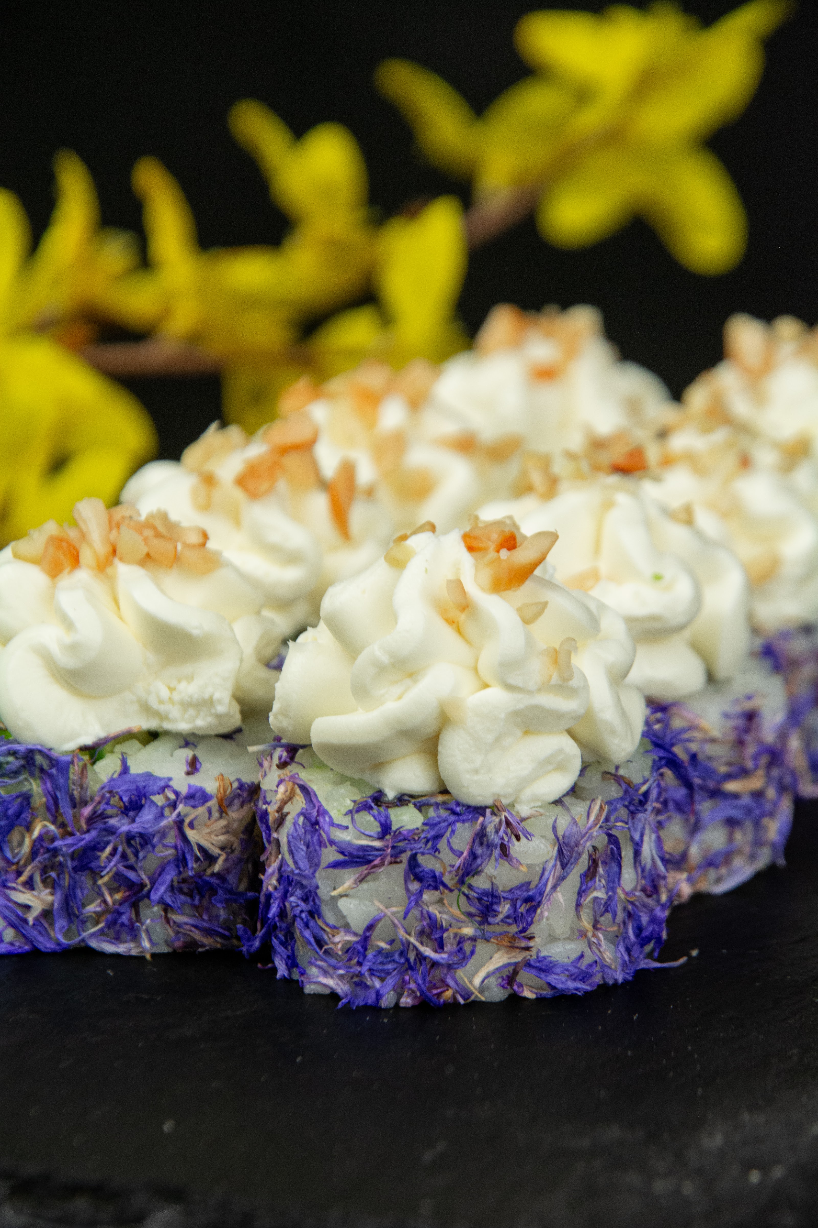 Hirosaki premium sushi image 17