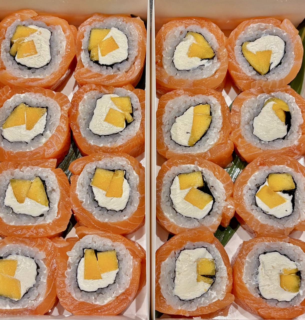 Лосось Обухів (Суші, роли, бургери) image 12