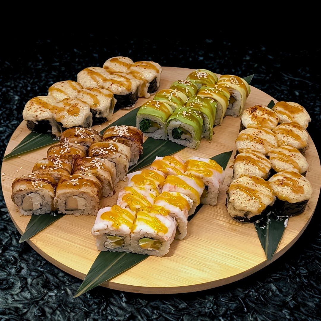 DRAGON Sushi Cafe image 11