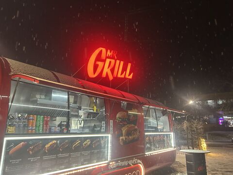 Mr. Grill Hotdogs & Burgers image 1