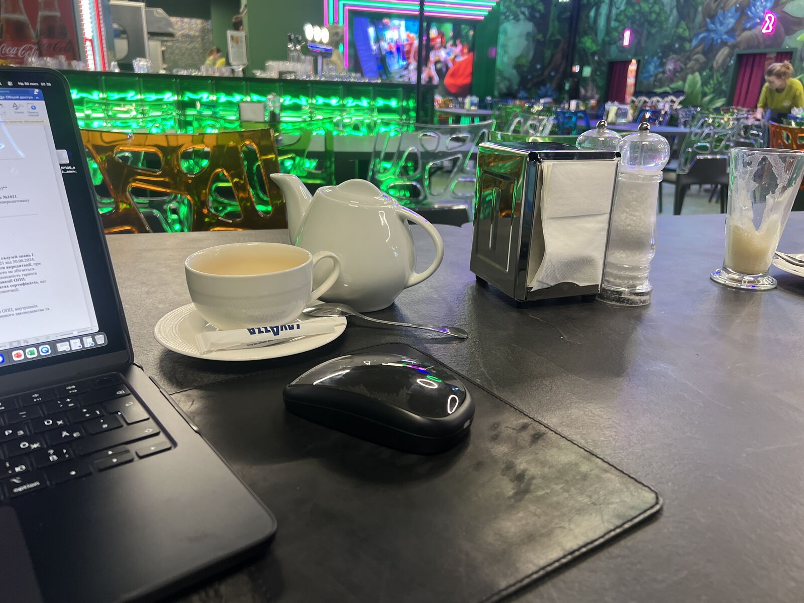 Pesto Cafe image 17