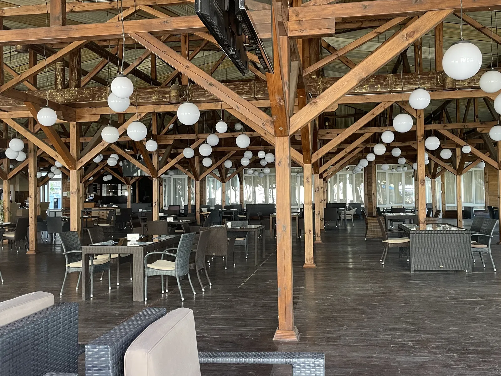 Lobster - Plyazhnyy Kompleks Z Baseynom I Rybnym Restoranom image 11