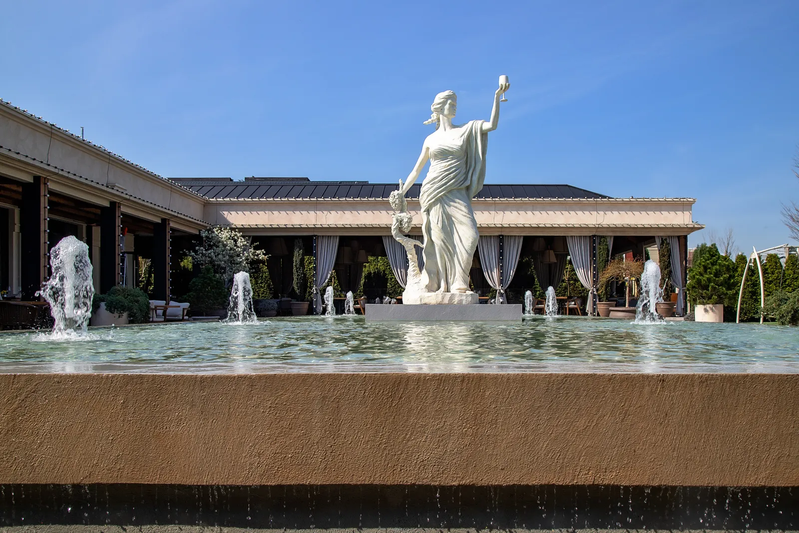 AlFresco image 13
