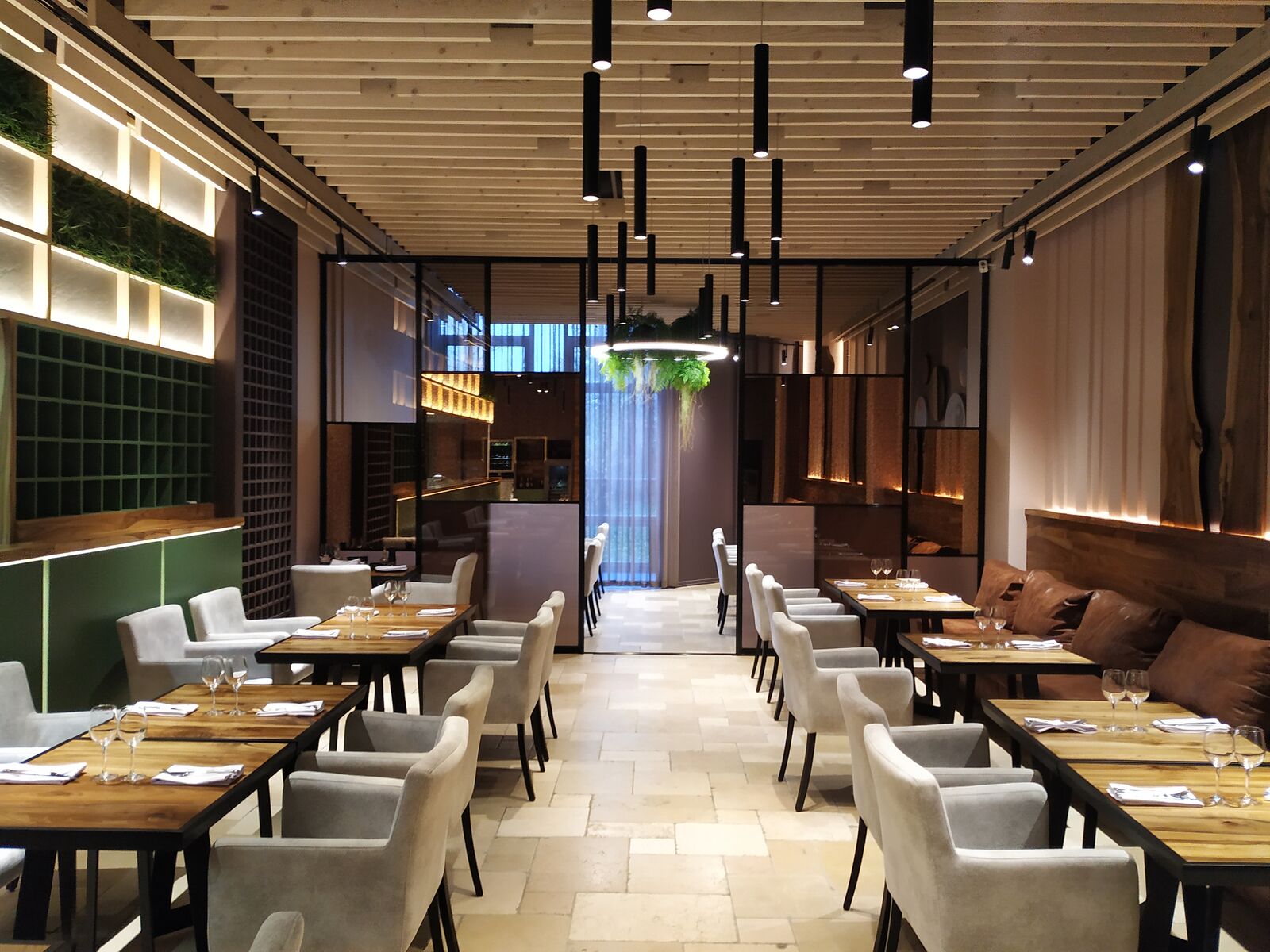 FIORI restaurant image 13