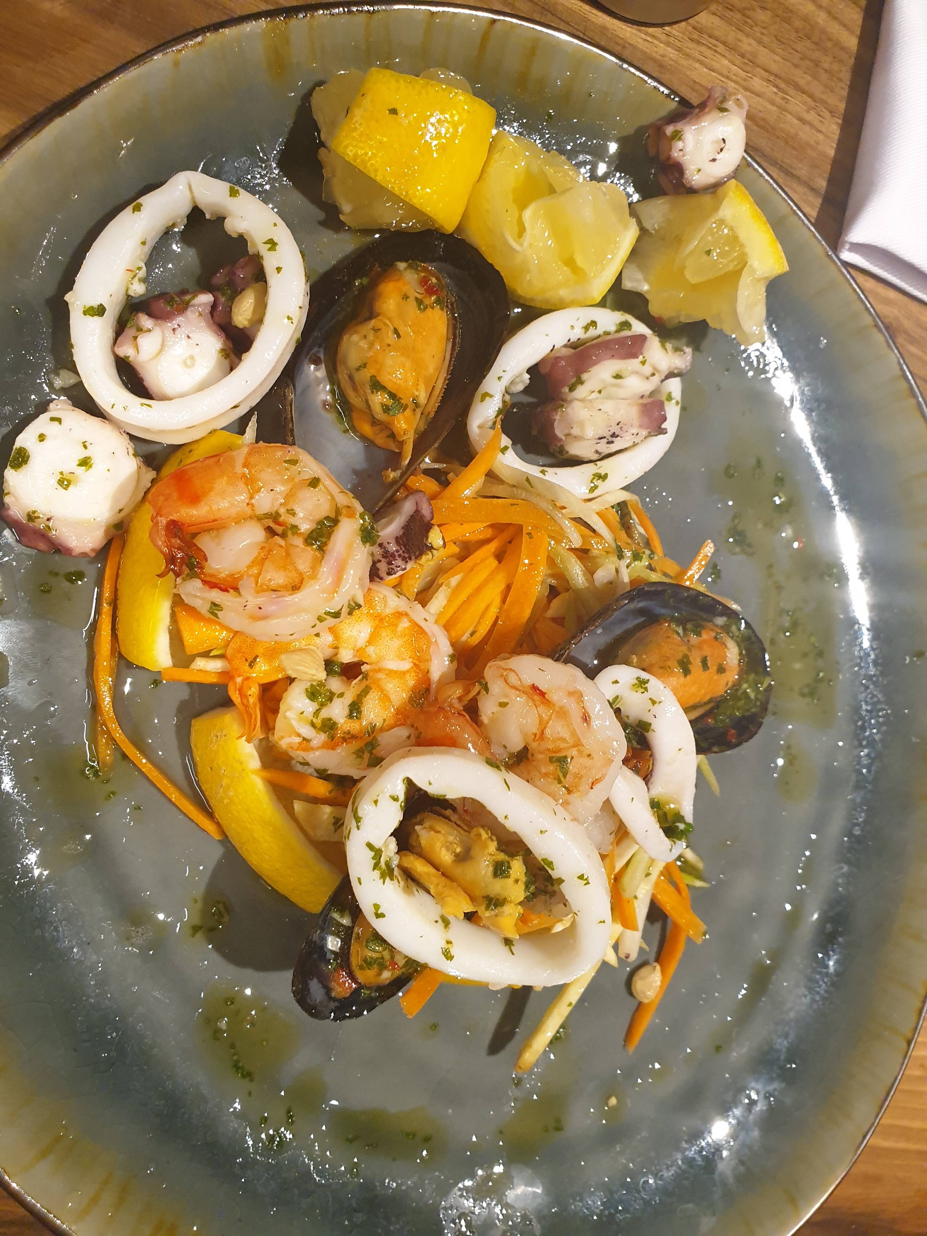 FIORI restaurant image 16