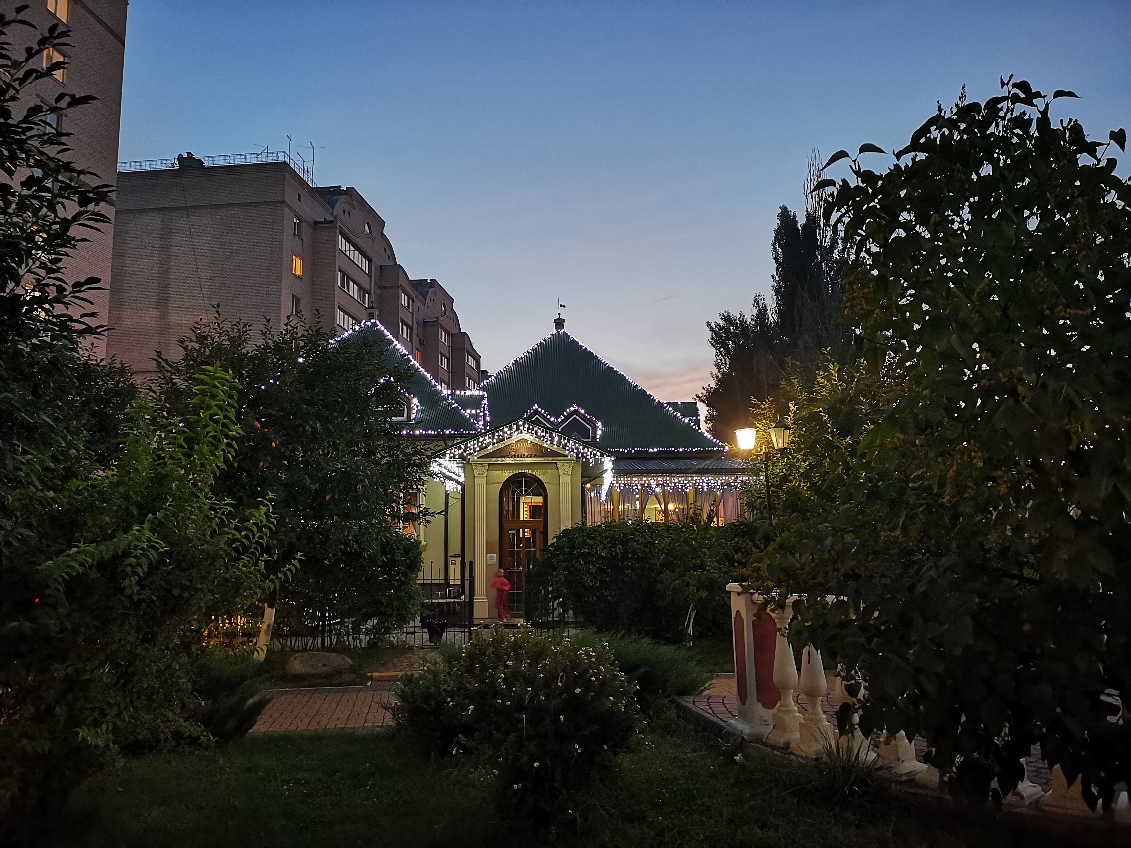 Zatyshnyy Dim image 15